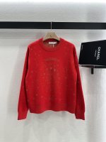 ♥ dio*5 2025 Producto Nuevo Penta de cuello redondo Pentagrama Bordado de bordado Año Nuevo Serie Año Nuevo#Custom YB Cashmere Wool Hyarn Textura tejida de alto nivel Sufre de cuello redondo suave cortado denso de tejido de punto frío y viento. Al igual que los patrones 星 Pentation Pentagon Posicionamiento y decoración irregular del logotipo de la marca de la posición superior, que se hace eco, muestra posicionamiento de alto nivel y tono de moda, la versión convencional del sistema rojo festivo para crear la atmósfera al final de la versión alta version alta versión alta 𝗙𝗖 689225 1 ♥ dio*5 2025 Producto Nuevo Penta de cuello redondo Pentagrama Bordado de bordado Año Nuevo Serie Año Nuevo#Custom YB Cashmere Wool Hyarn Textura tejida de alto nivel Sufre de cuello redondo suave cortado denso de tejido de punto frío y viento. Al igual que los patrones 星 Pentation Pentagon Posicionamiento y decoración irregular del logotipo de la marca de la posición superior, que se hace eco, muestra posicionamiento de alto nivel y tono de moda, la versión convencional del sistema rojo festivo para crear la atmósfera al final de la versión alta version alta versión alta 𝗙𝗖 689225