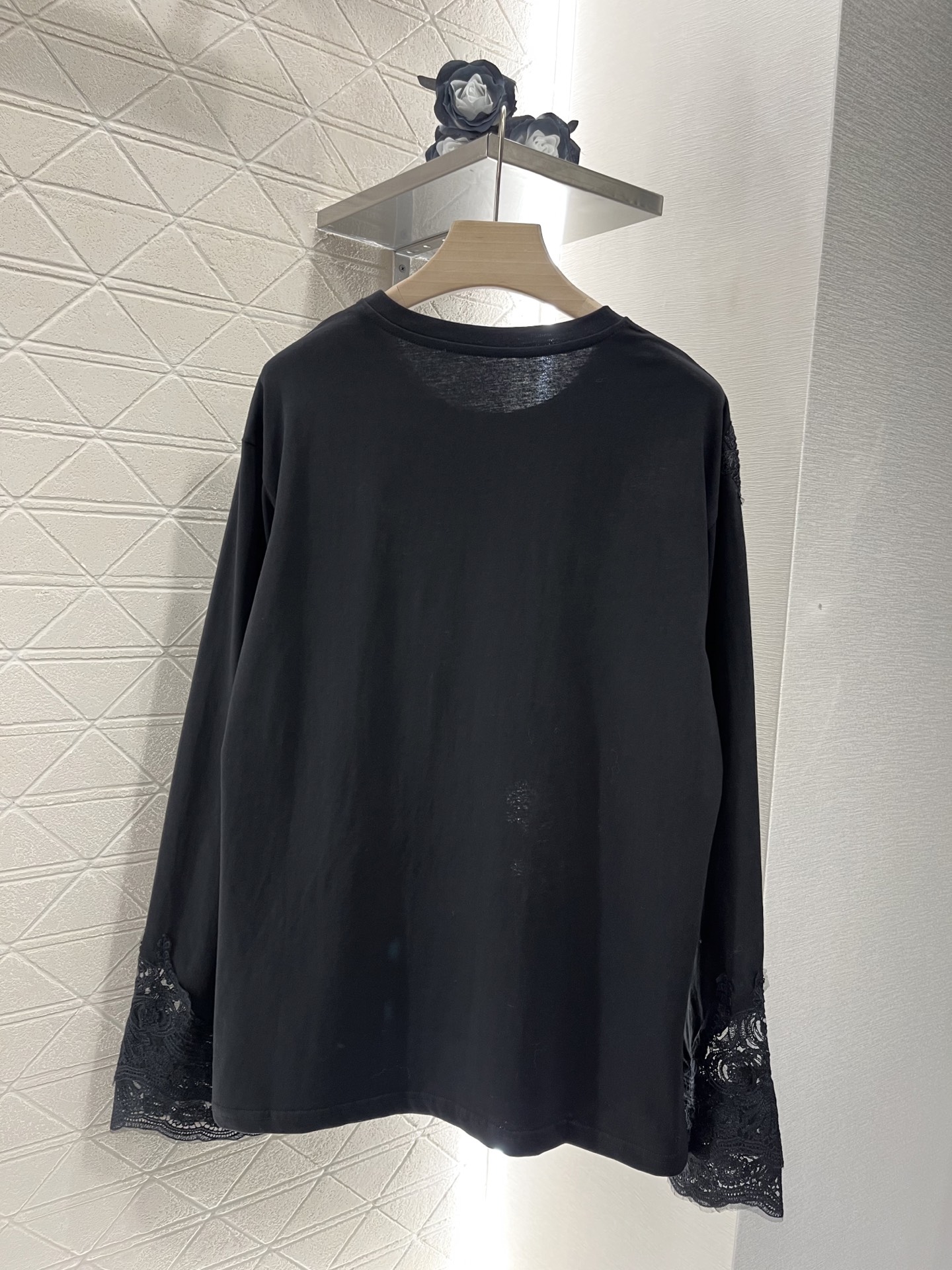 Ermanno Scervino 2025 Women’s Lace Sleeve Suit in YB Cotton Material - 图片 2