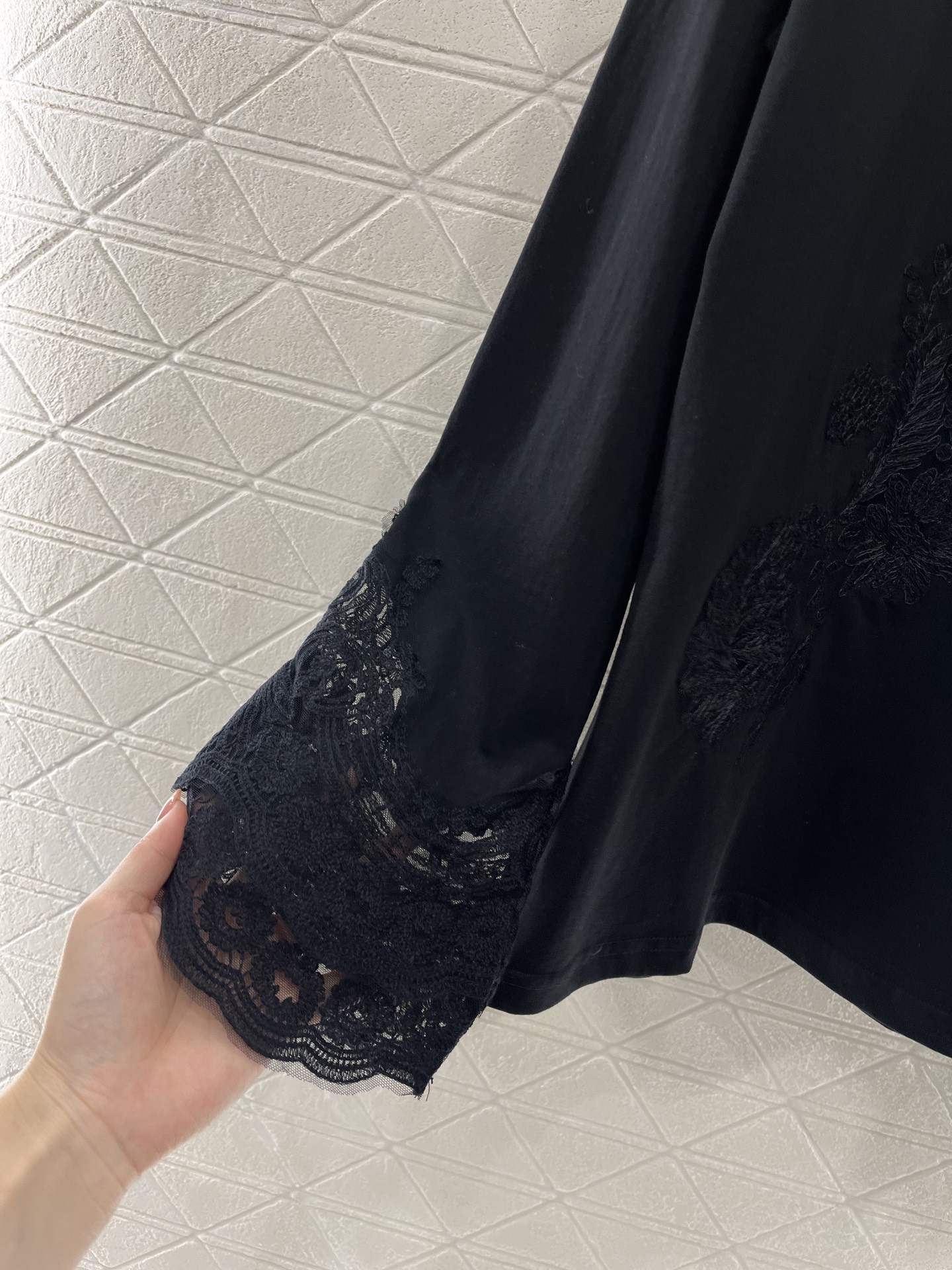 Ermanno Scervino 2025 Women’s Lace Sleeve Suit in YB Cotton Material - 图片 7