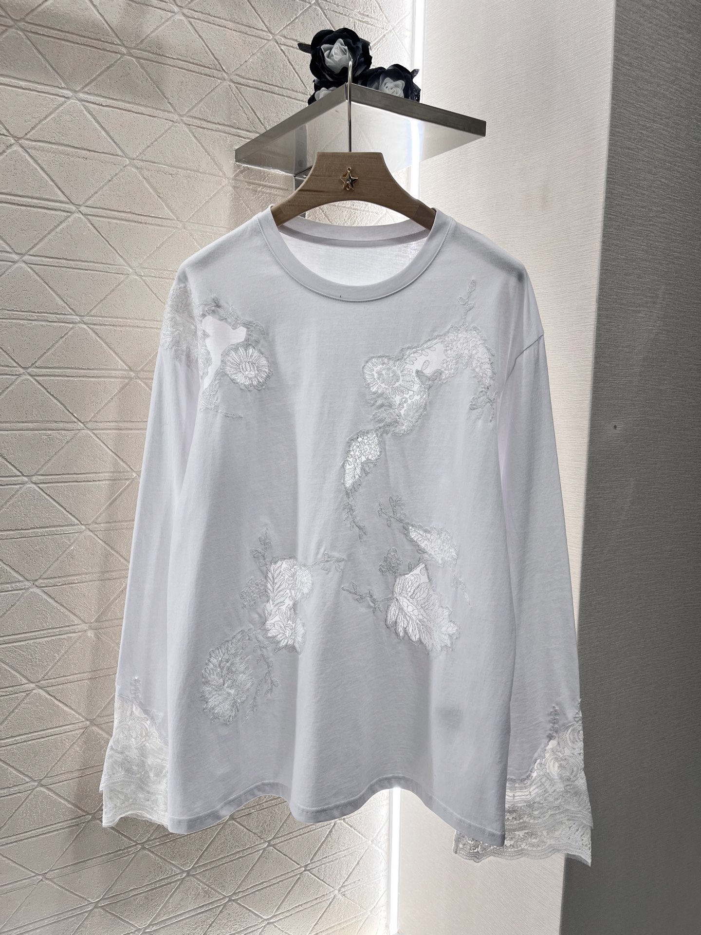 Ermanno Scervino 2025 Women’s Lace Sleeve Suit in YB Cotton Material