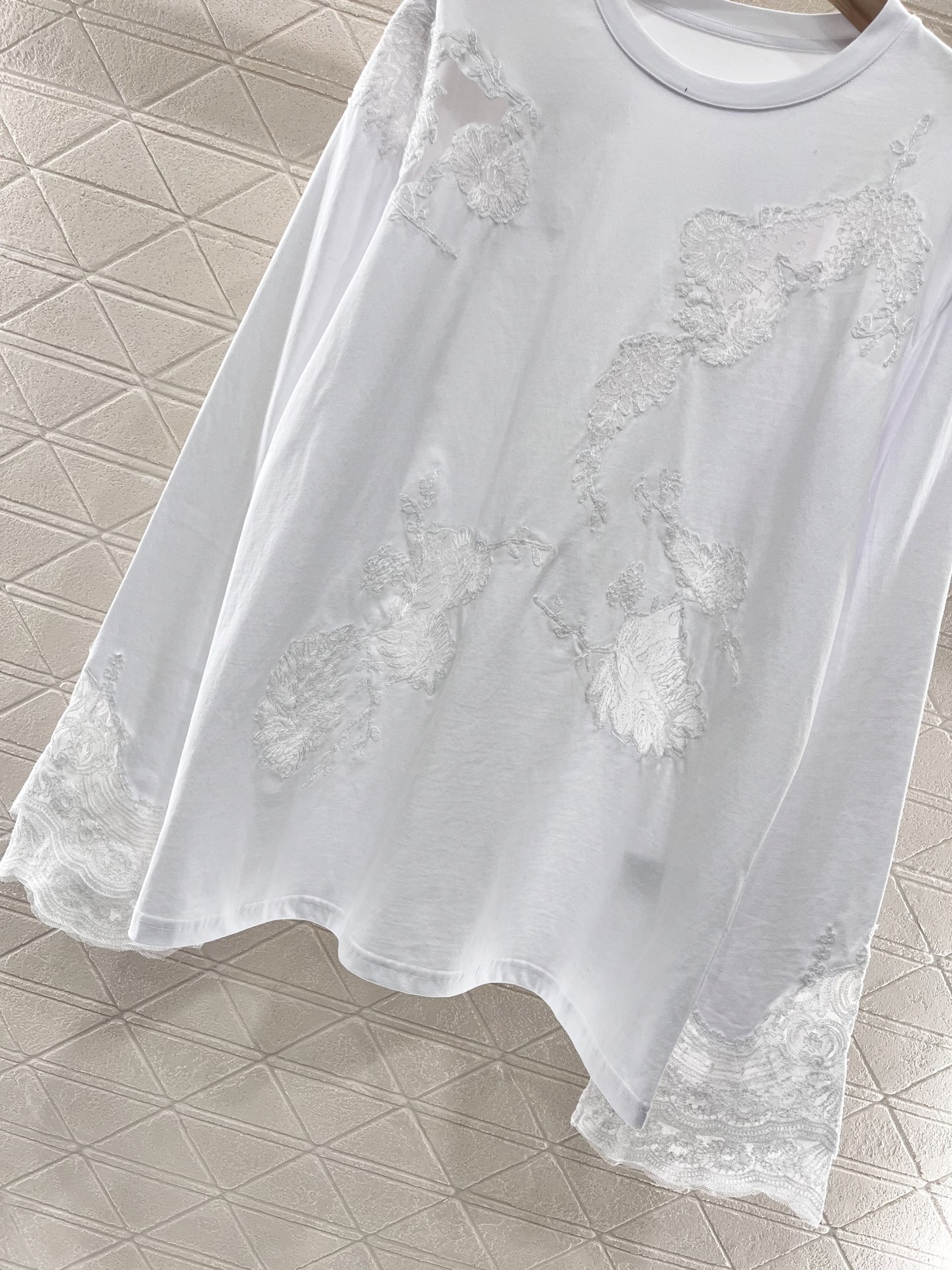 Ermanno Scervino 2025 Women’s Lace Sleeve Suit in YB Cotton Material - 图片 7