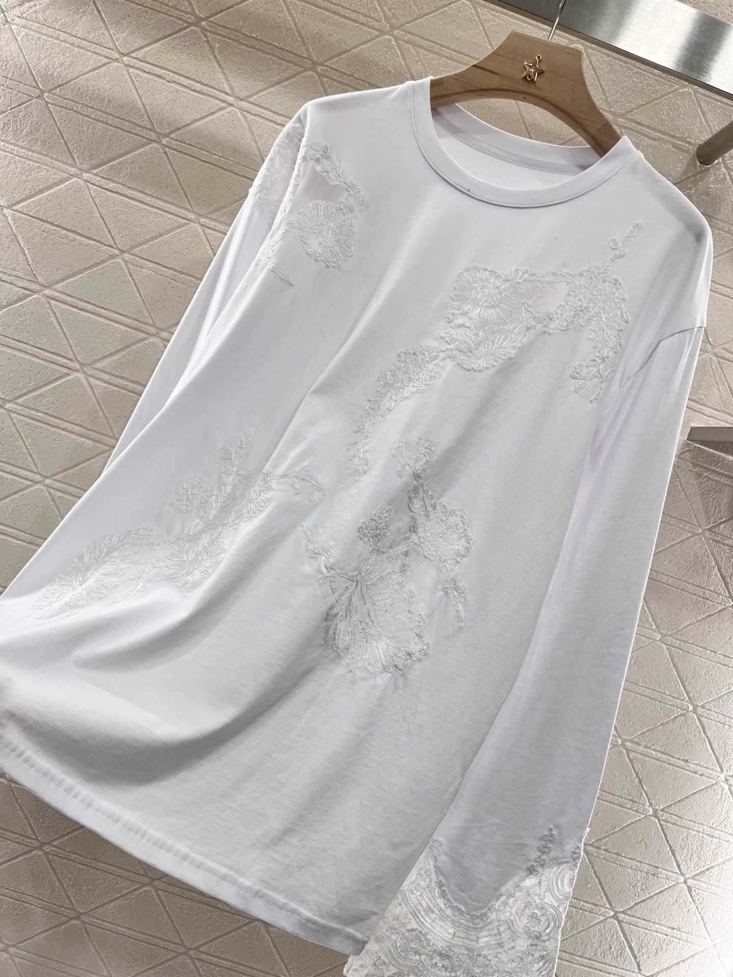 Ermanno Scervino 2025 Women’s Lace Sleeve Suit in YB Cotton Material - 图片 5