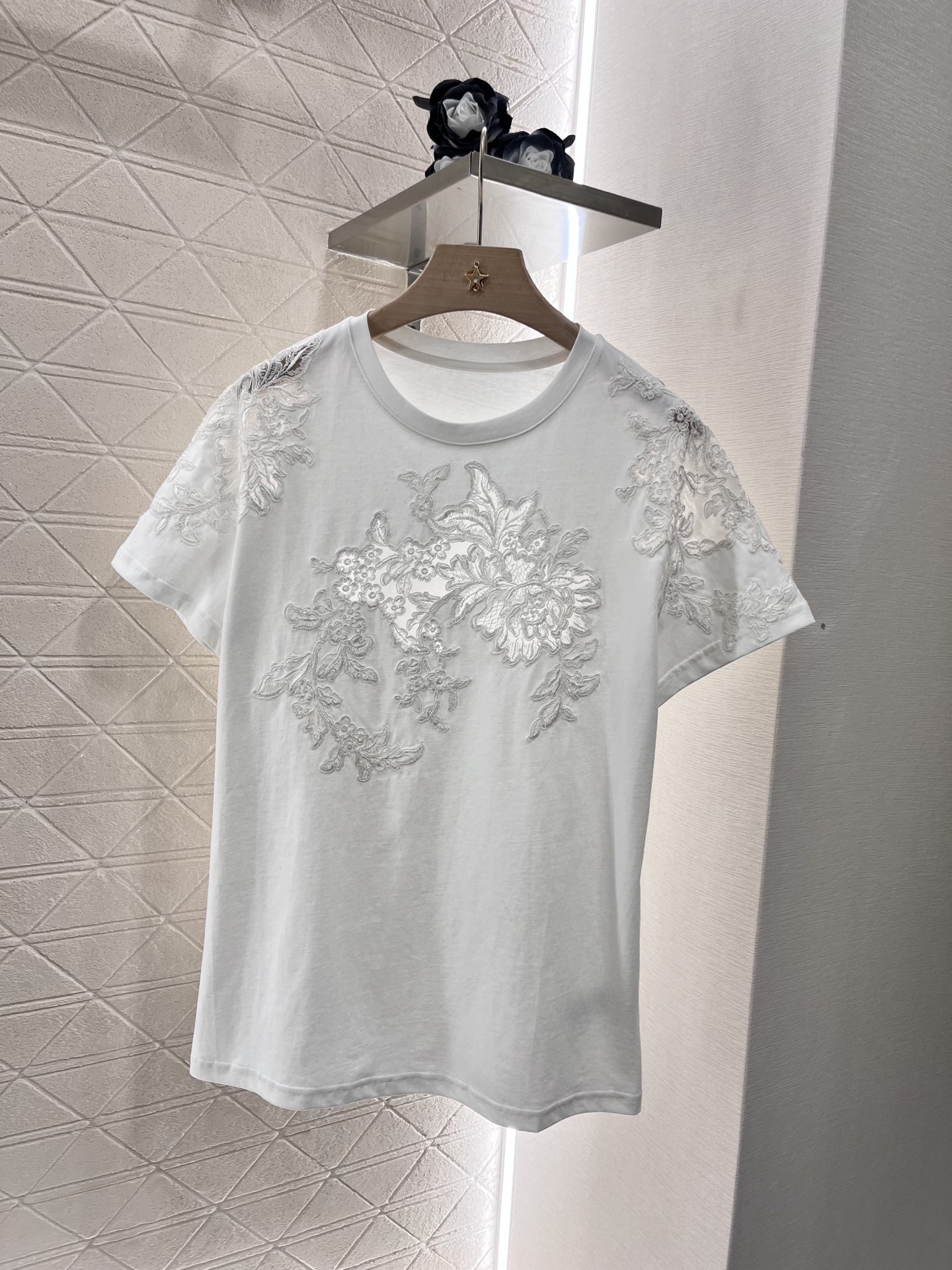 Ermanno Scervino 2025: Original Lace Embroidered Women’s T-Shirt Collection