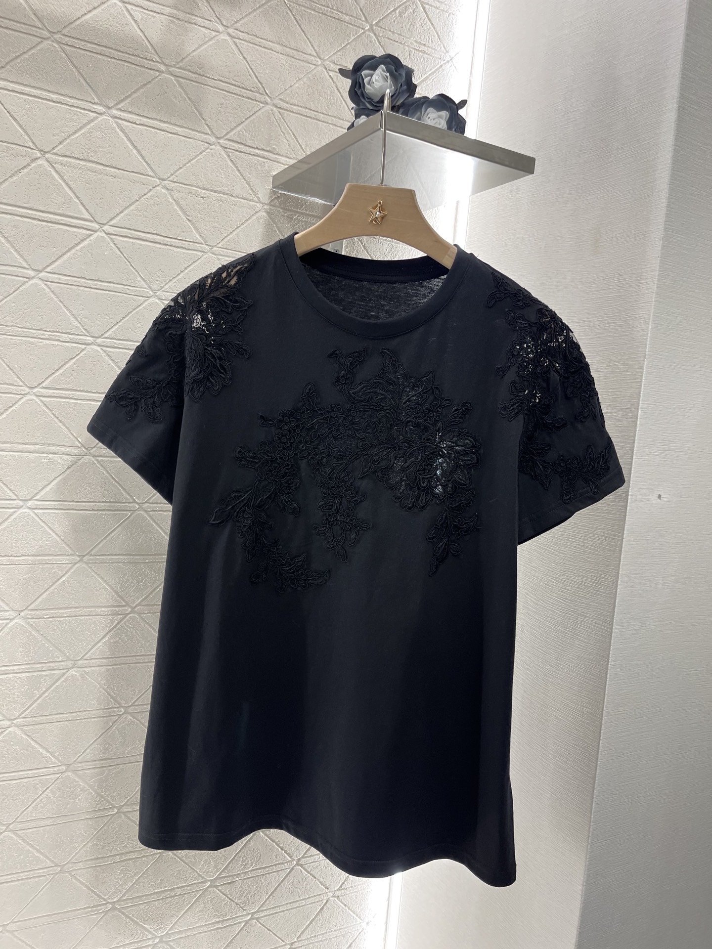 2025 Ermanno Scervino Lace Embroidered Women’s Tee – High Quality Custom Cotton T-shirt