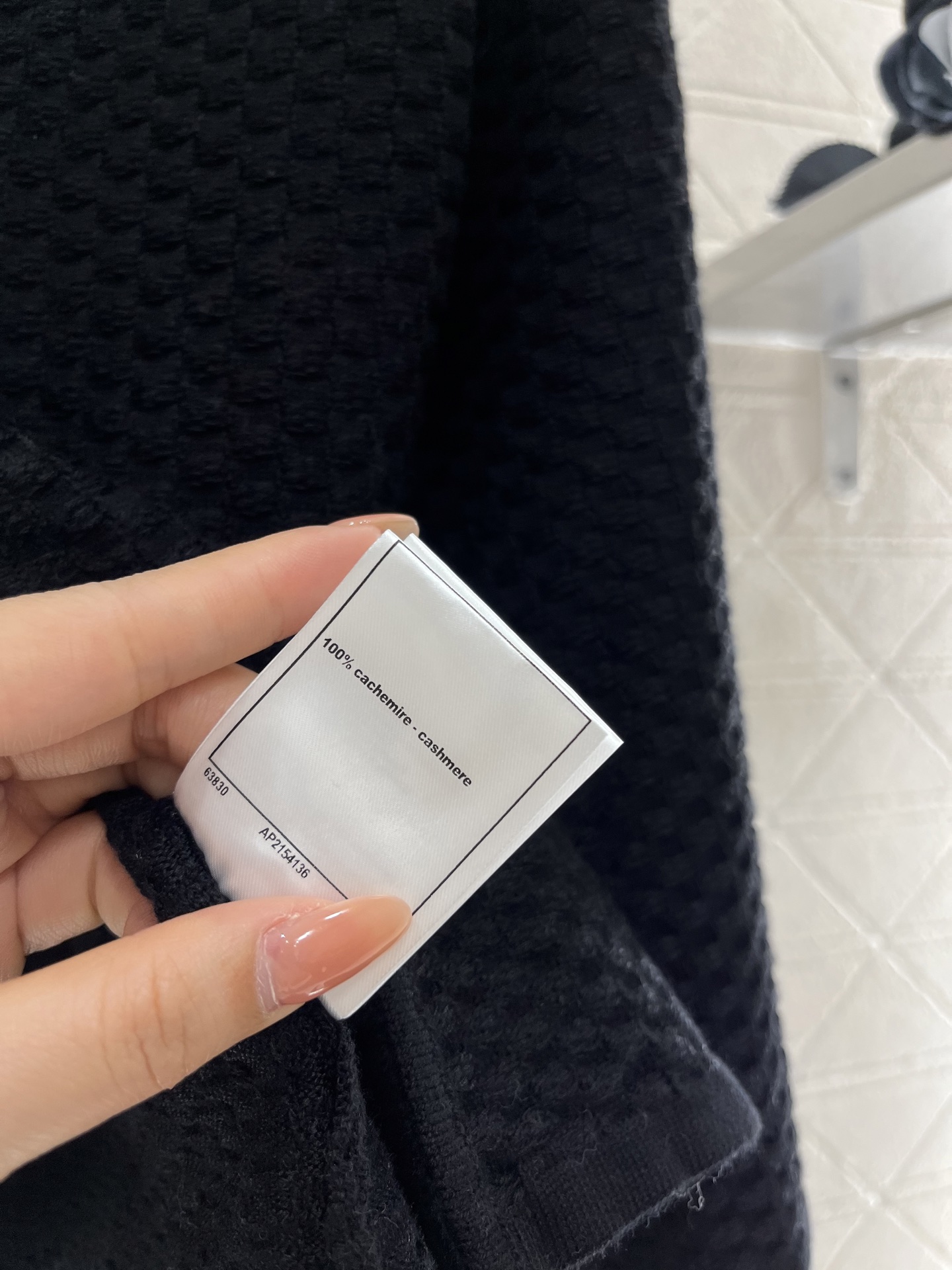 ♥Chane*♥2025新品上架
   开衩荷叶袖针织开衫
定制YB羊绒纱线织造 柔软舒适 洋气显瘦 单
