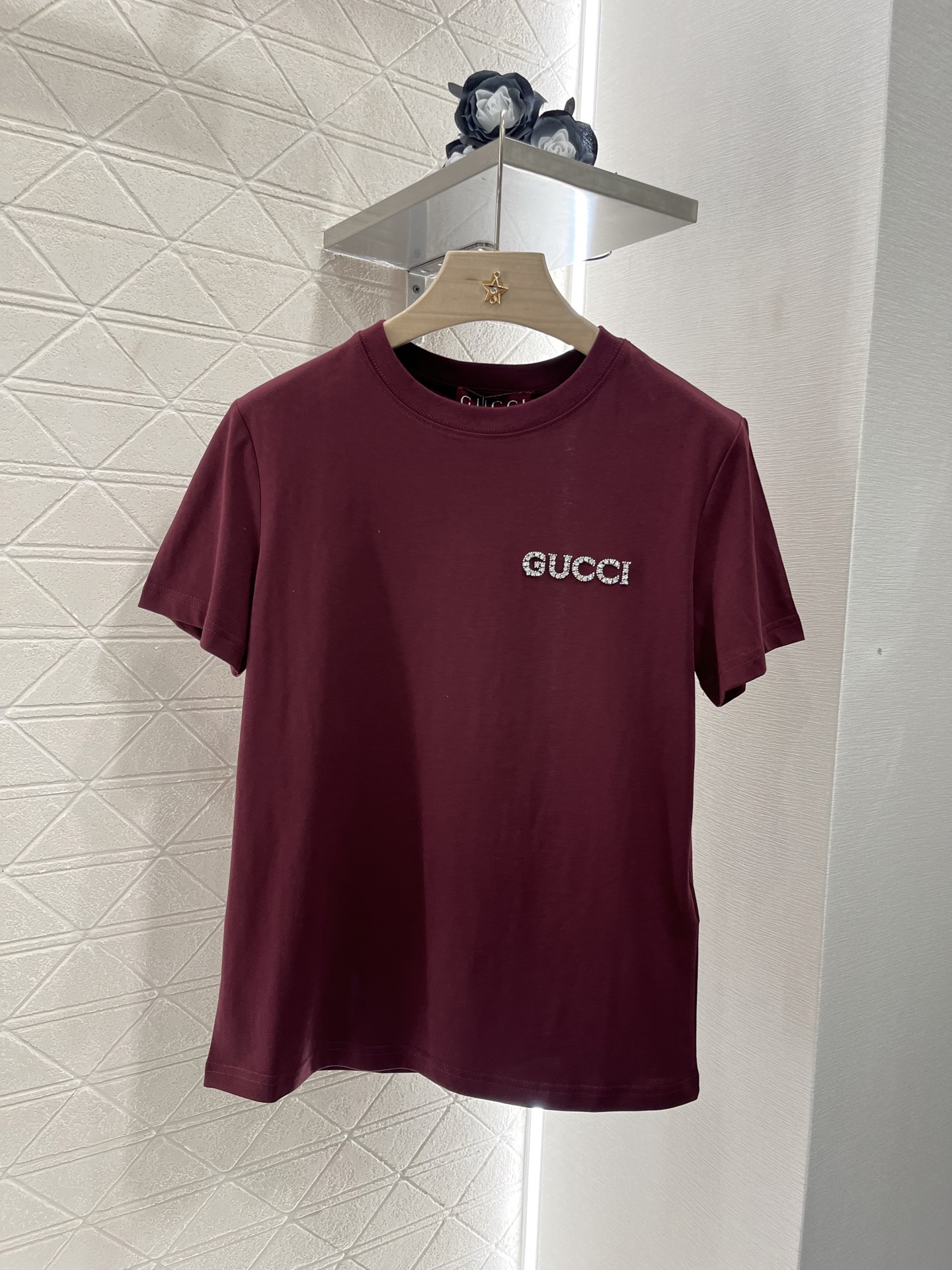 ♥Gucc*♥2025新品上架
      重工水钻字母𝑇𝑒𝑒
定制YB原生全棉材质 透气舒适 质感十足