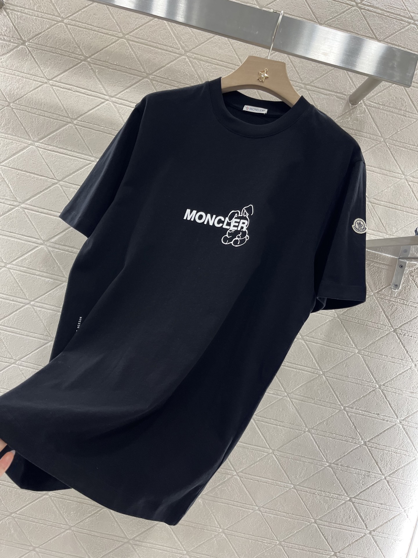 ♥Moncle*♥2025新品上架
      植绒兔子字母𝑇𝑒𝑒
定制YB原生全棉材质 透气舒适 质感
