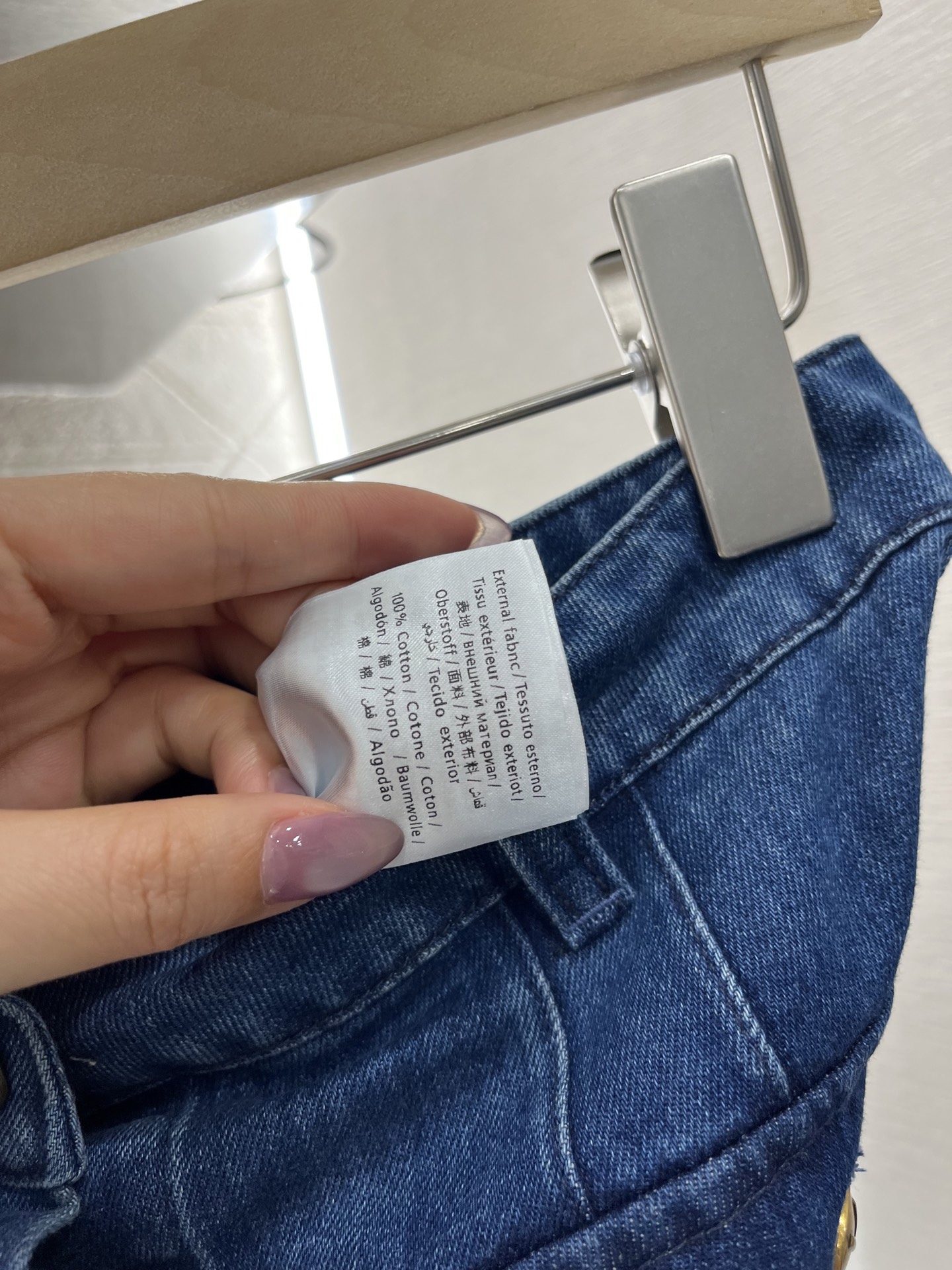 ♥Valentin*♥2025新品上架
    牛仔鱼尾半裙
定制YB斜纹棉牛仔材质 质感十足 水洗做旧