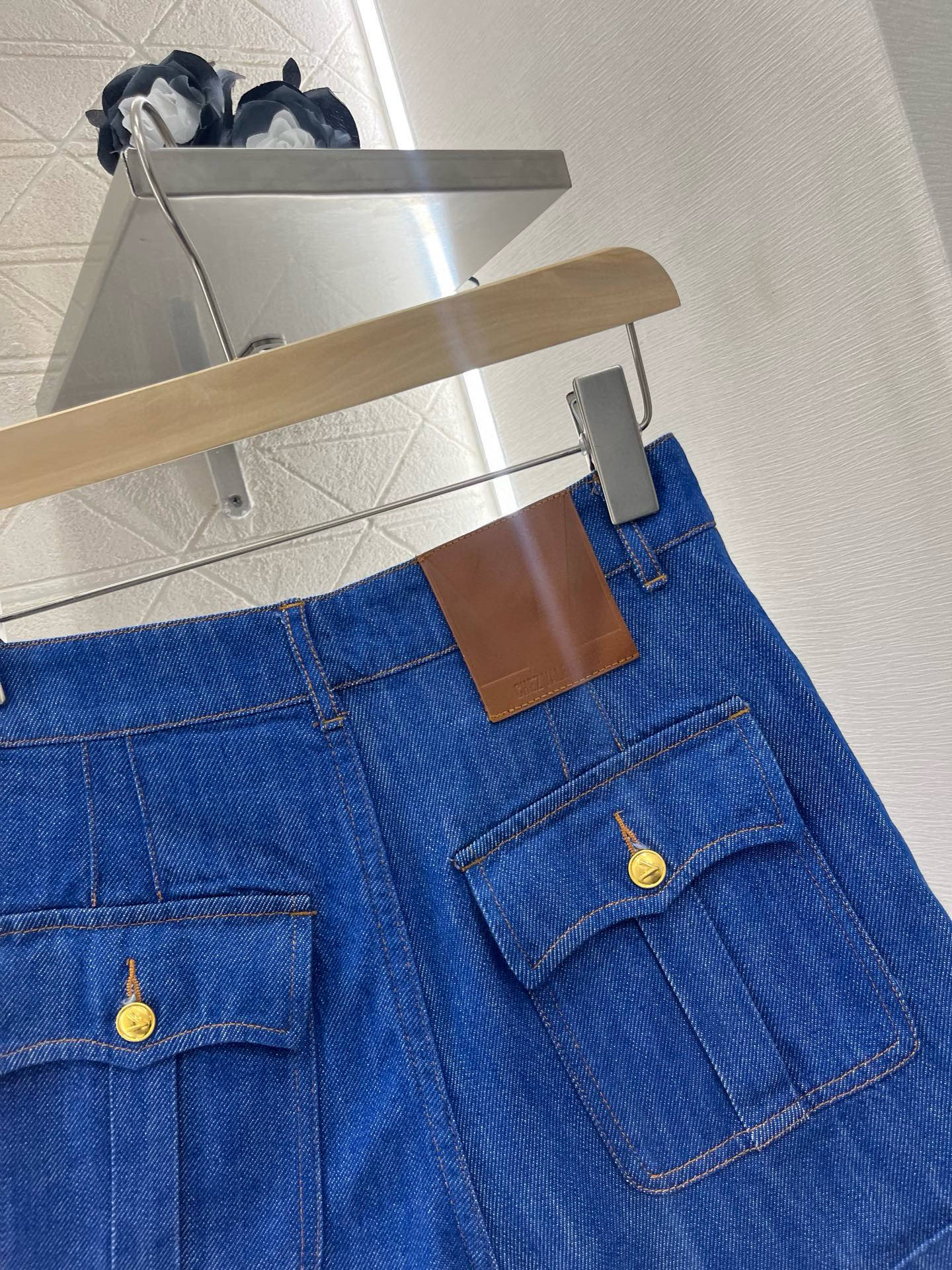 ♥Valentin*♥2025新品上架
    牛仔衬衣外套短裤套装
定制YB斜纹全棉牛仔材质 酵素水洗