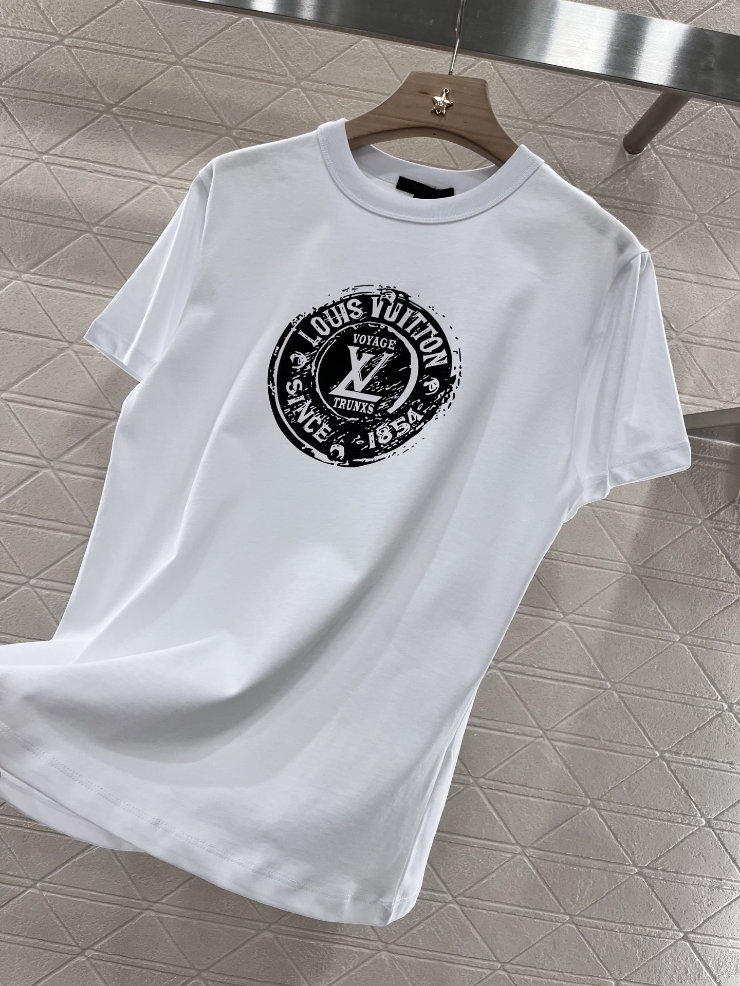 ♥Louis Vuitto*♥2025新品上架
        圆领印花𝑇𝑒𝑒
定制YB原生全棉材质 透