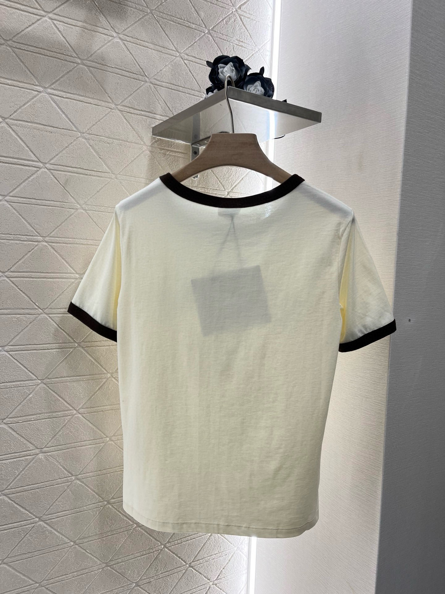 ♥Celin*♥2025新品上架
     印花字母𝑇𝑒𝑒
定制YB原生全棉材质 透气舒适 质感十足 常