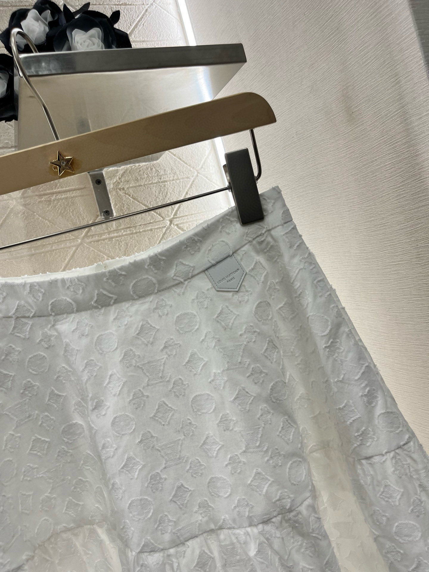 ♥Louis Vuitto*♥2025新品上架
     提花衬衫半裙套装
定制YB斜纹全棉材质 提花工