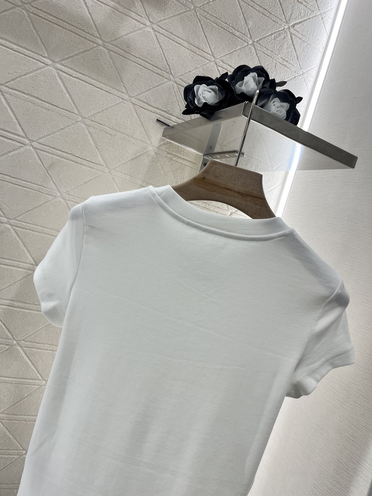 ♥Miumi*♥2025新品上架
       刺绣全棉𝑇𝑒𝑒
定制YB原生全棉材质 透气舒适 质感十足