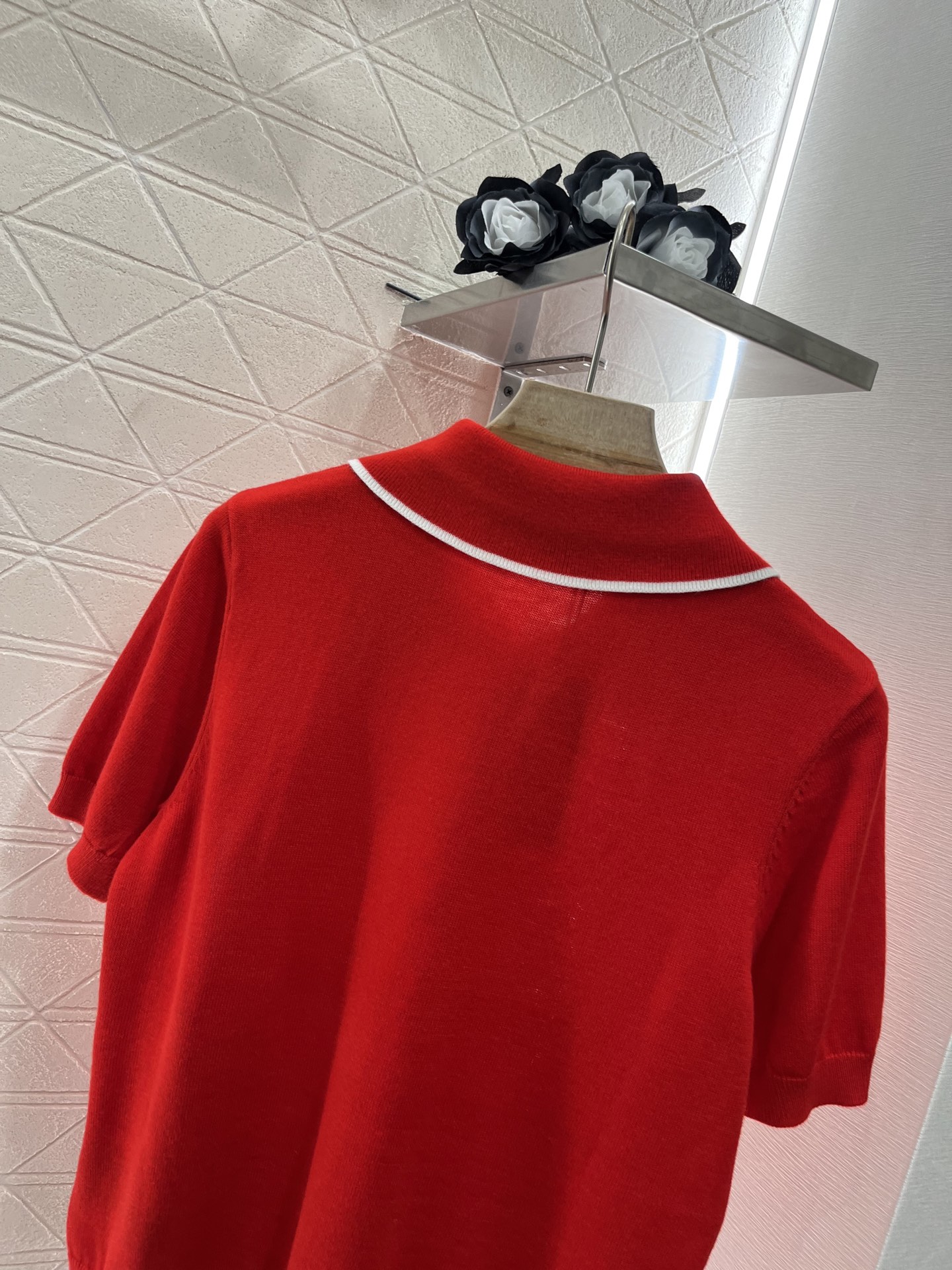 ♥Valentin*♥2025新品上架
     翻领𝑃𝑜𝑙𝑜樱桃上衣
定制YB羊毛纱线织造 舒适软糯 