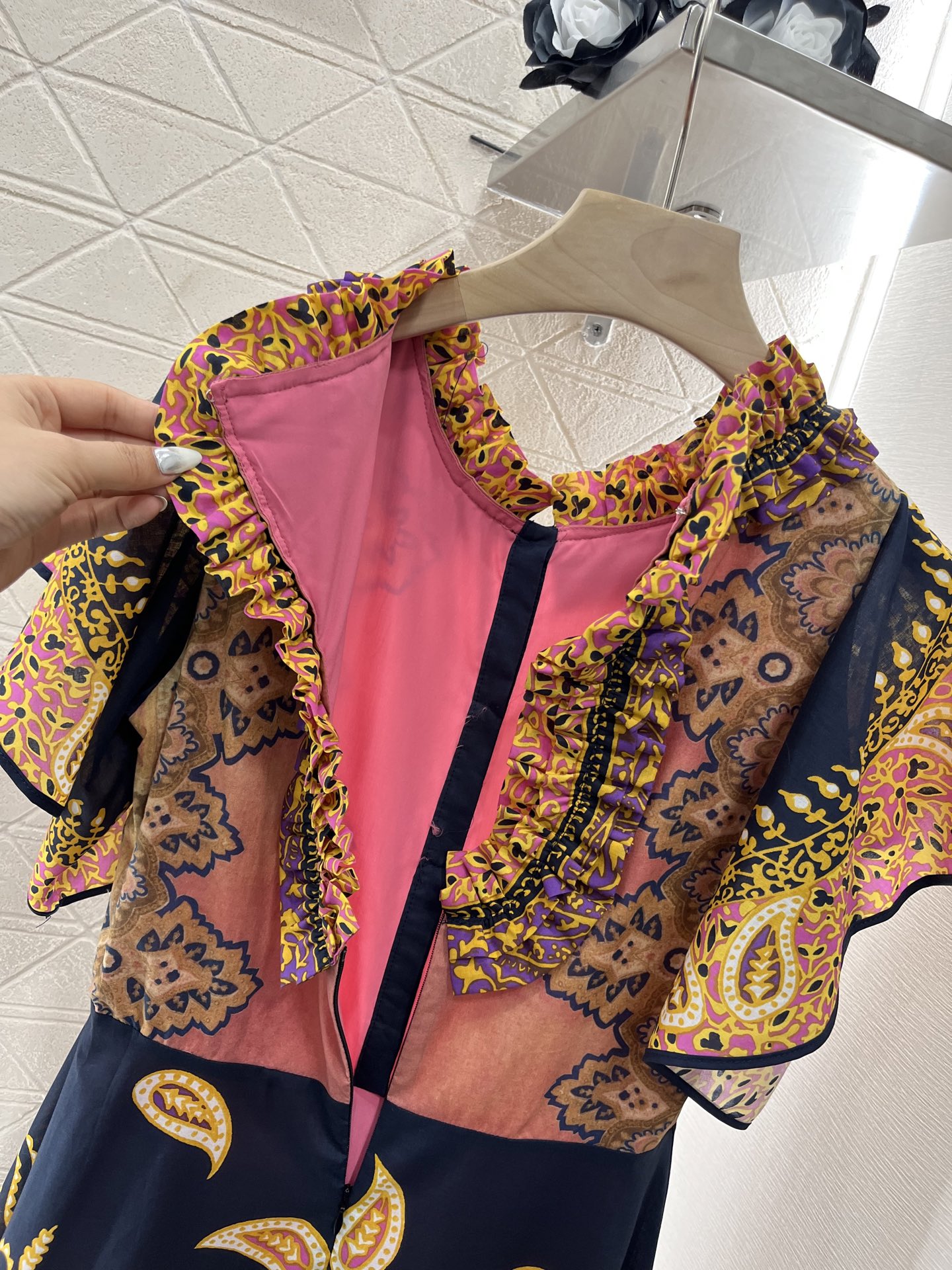 ♥Valentin*♥2025新品上架
      印花宫廷连衣裙
定制YB进口斜纹稠材质 质感透气 光