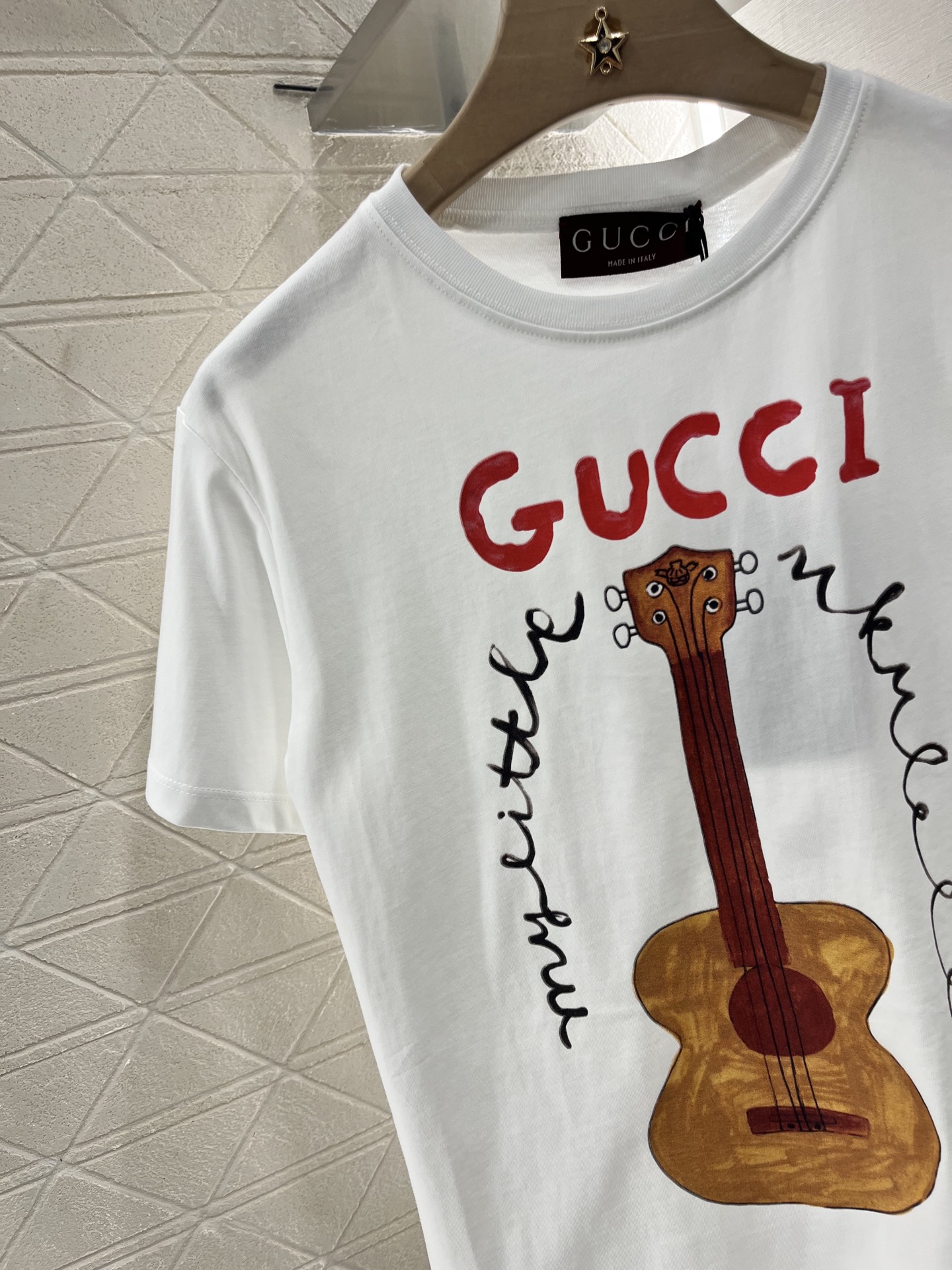 ♥Gucc*♥2025新品上架
     圆领印花卡通𝑇𝑒𝑒
定制YB原生全棉材质 透气舒适 质感十足 