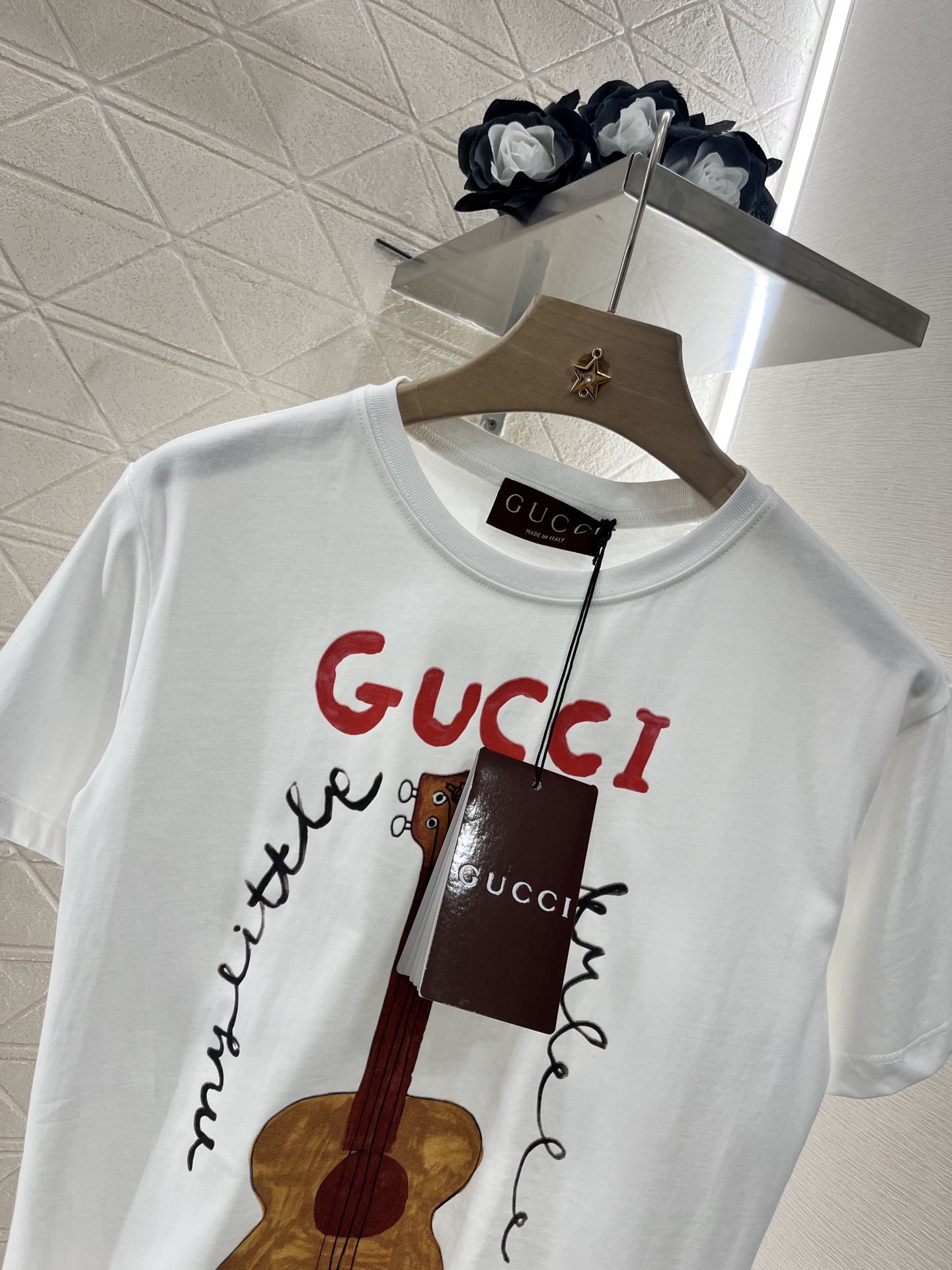 ♥Gucc*♥2025新品上架
     圆领印花卡通𝑇𝑒𝑒
定制YB原生全棉材质 透气舒适 质感十足 