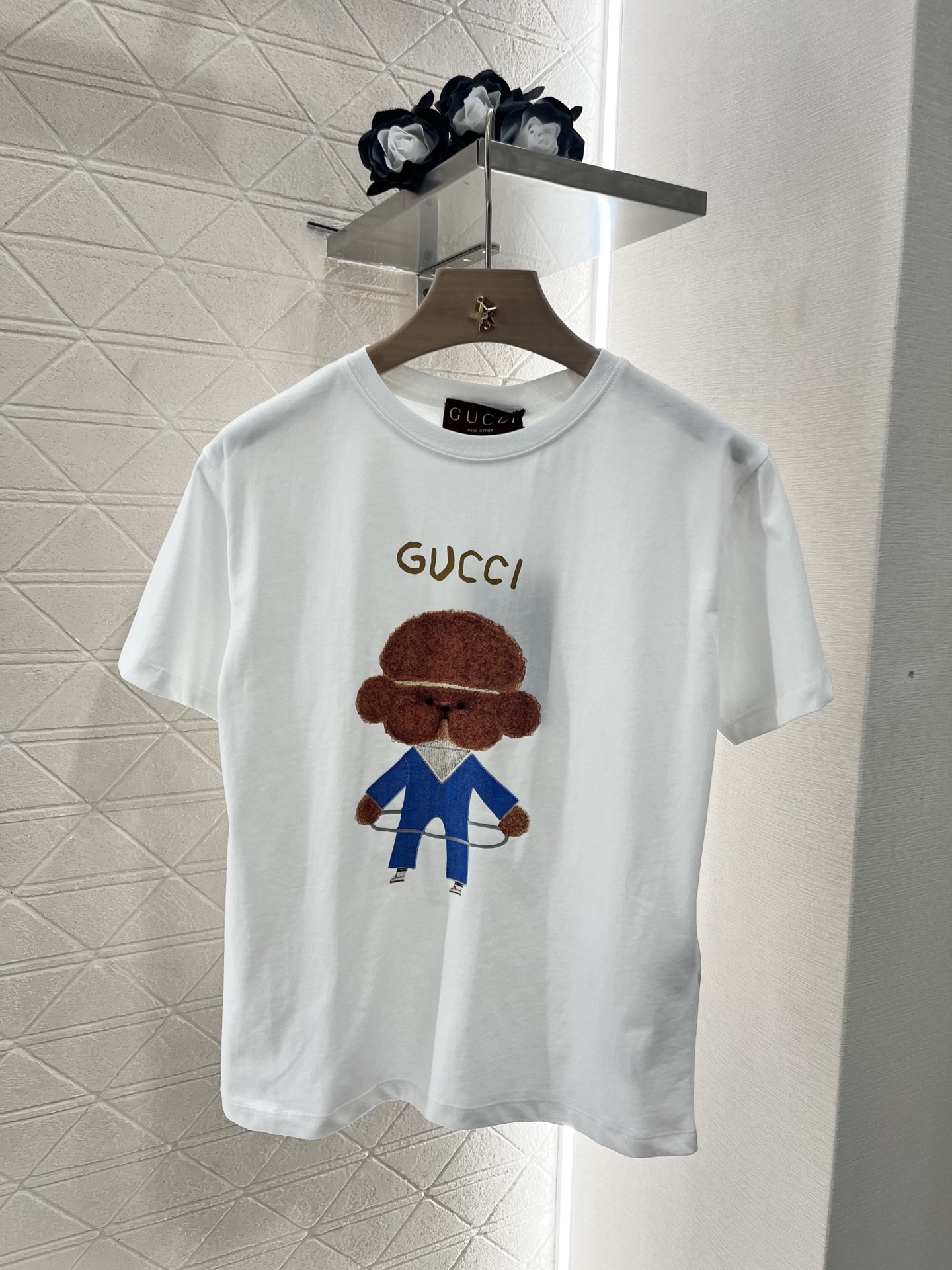 ♥Gucc*♥2025新品上架
     圆领印花卡通𝑇𝑒𝑒
定制YB原生全棉材质 透气舒适 质感十足 