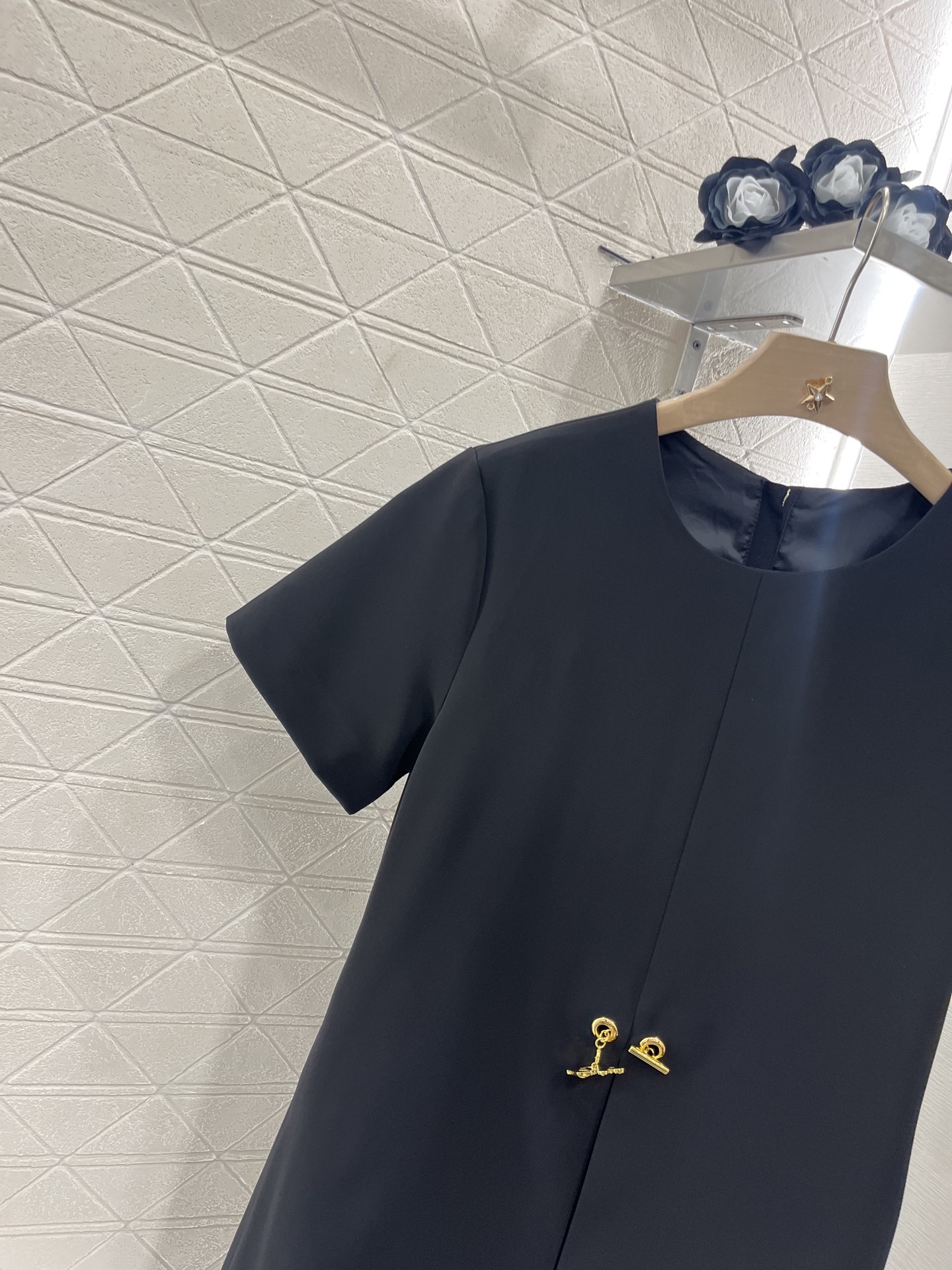 ♥Louis Vuitto*♥2025新品上架
      链条短袖连衣裙
定制YB进口醋酸材质 质感光