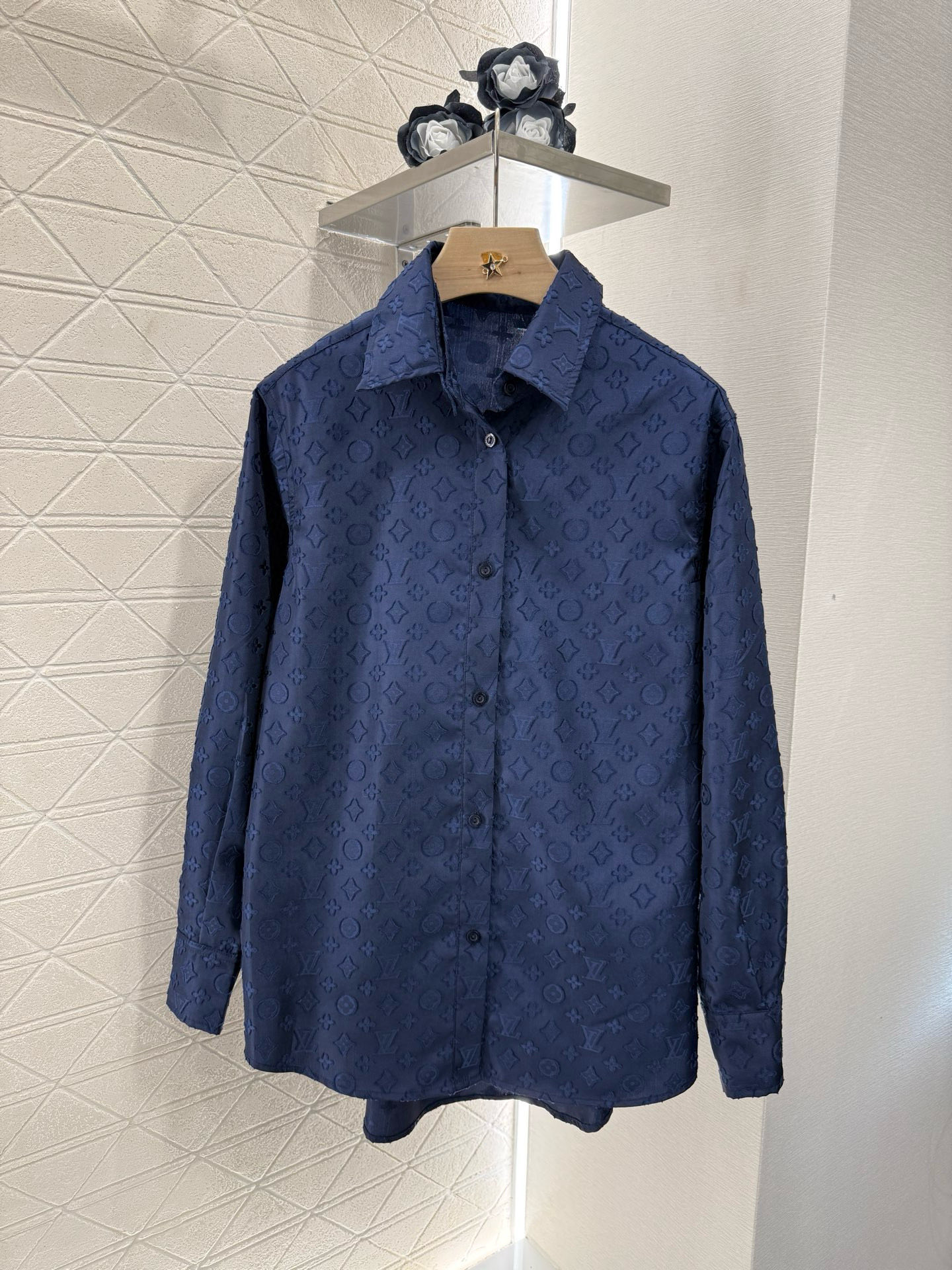 ♥Louis Vuitto*♥2025新品上架
     提花衬衫半裙套装
定制YB斜纹全棉材质 提花工