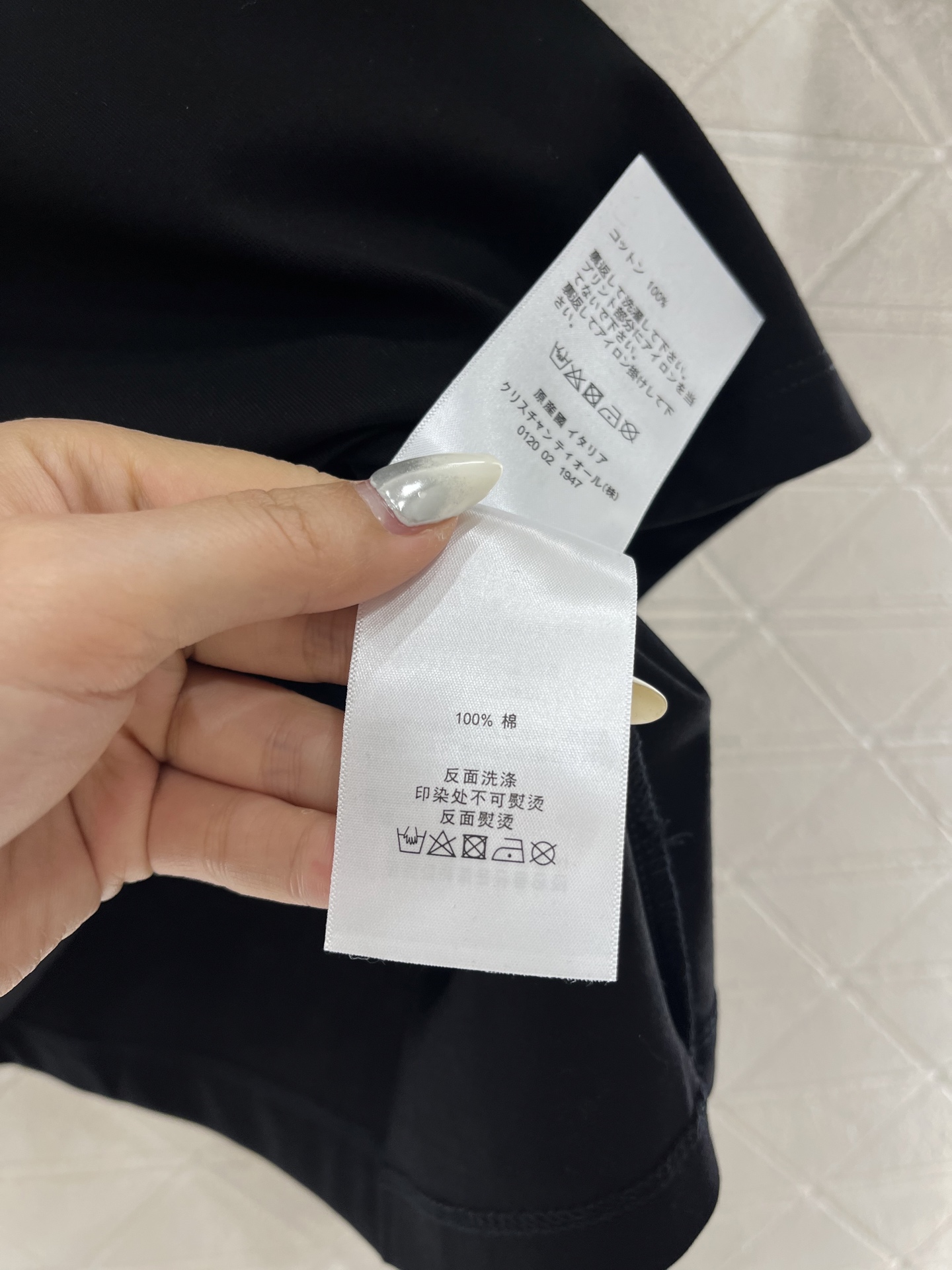 ♥Saint Lauren*♥2025新品上架
       圆领印花徽标𝑇𝑒𝑒
定制YB原生全棉材质 