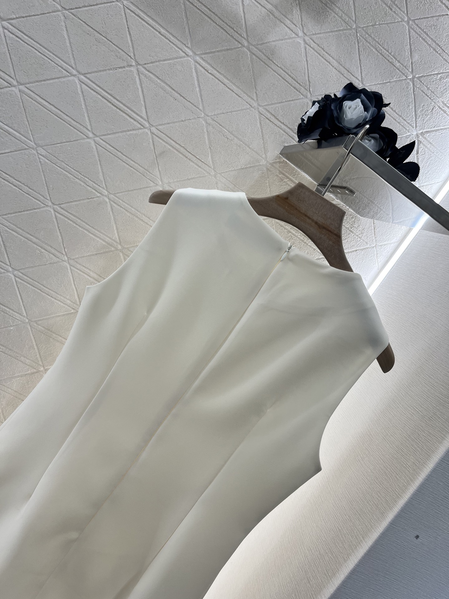 ♥Louis Vuutto*♥2025新品上架
    拼接醋酸连衣裙
定制YB进口醋酸材质 质感光泽 