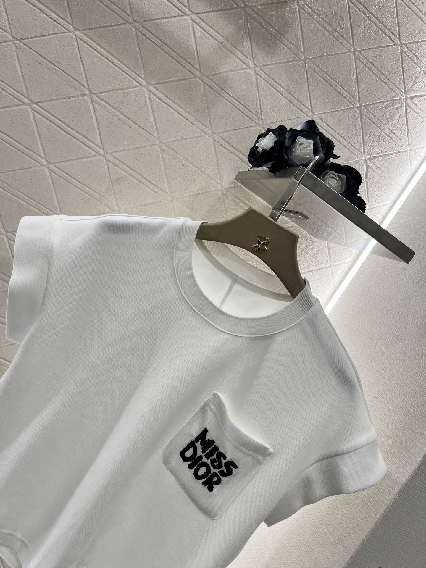 ♥Dio*♥2025新品上架
 圆领短袖织带半裙套装
定制YB斜纹全棉材质 柔软亲肤 质感十足 圆领飞袖