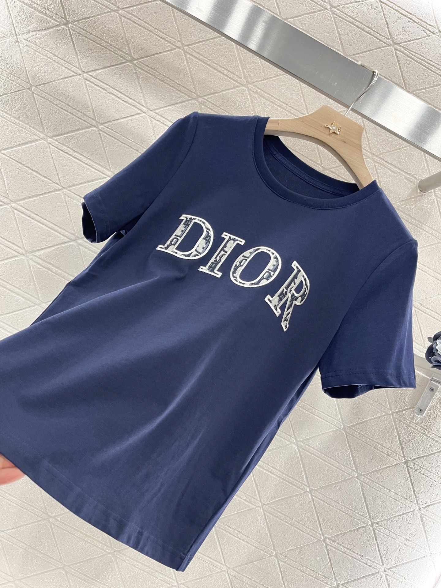 ♥Dio*♥2025新品上架
 刺绣上衣提花短裤套装
定制YB斜纹全棉➕提花材质 常规短袖上衣 弹力舒适
