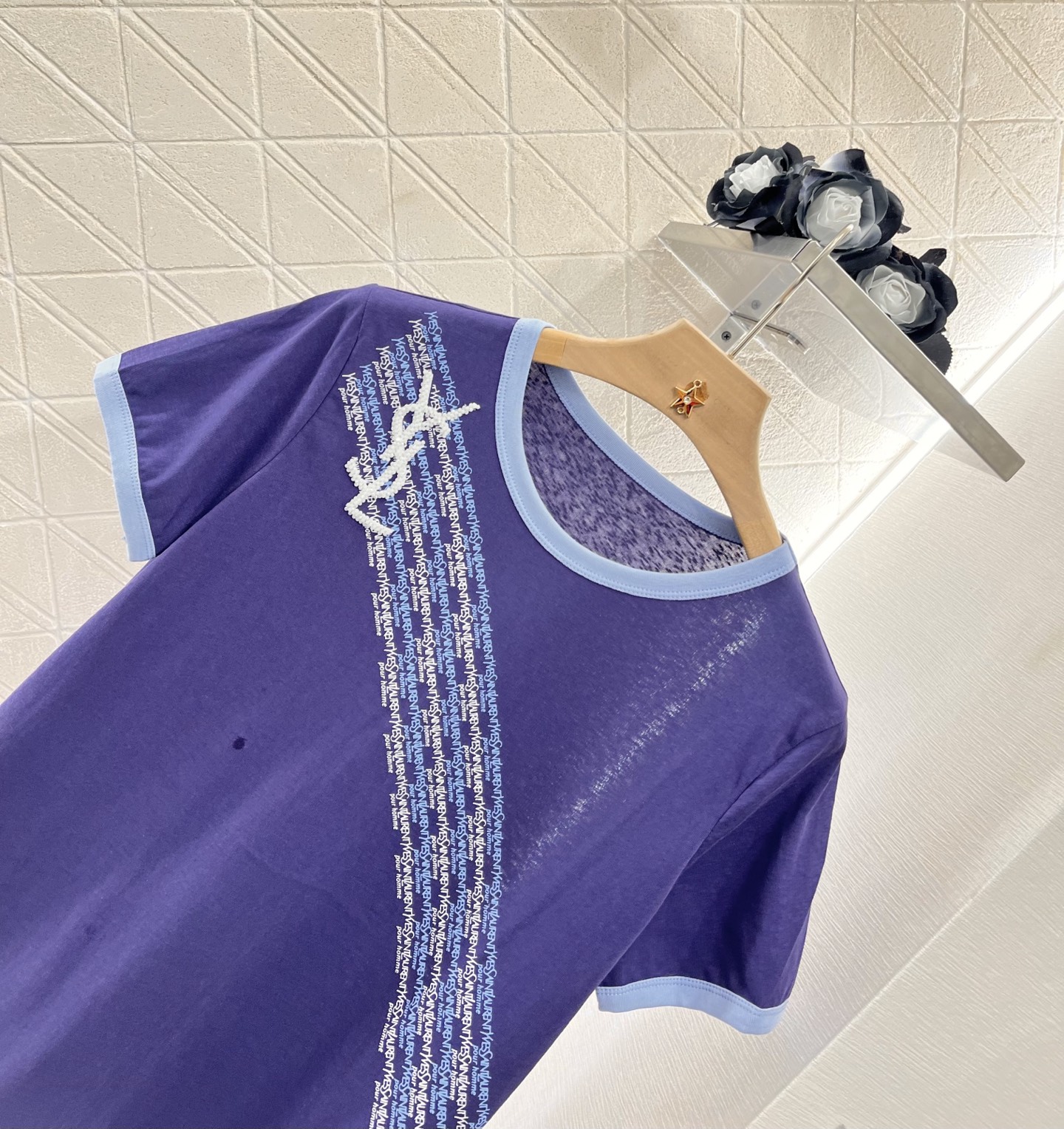 ♥Saint Lauren*♥2025新品上架
      烫钻印花𝑇𝑒𝑒
定制YB全棉麻材质 透气舒适