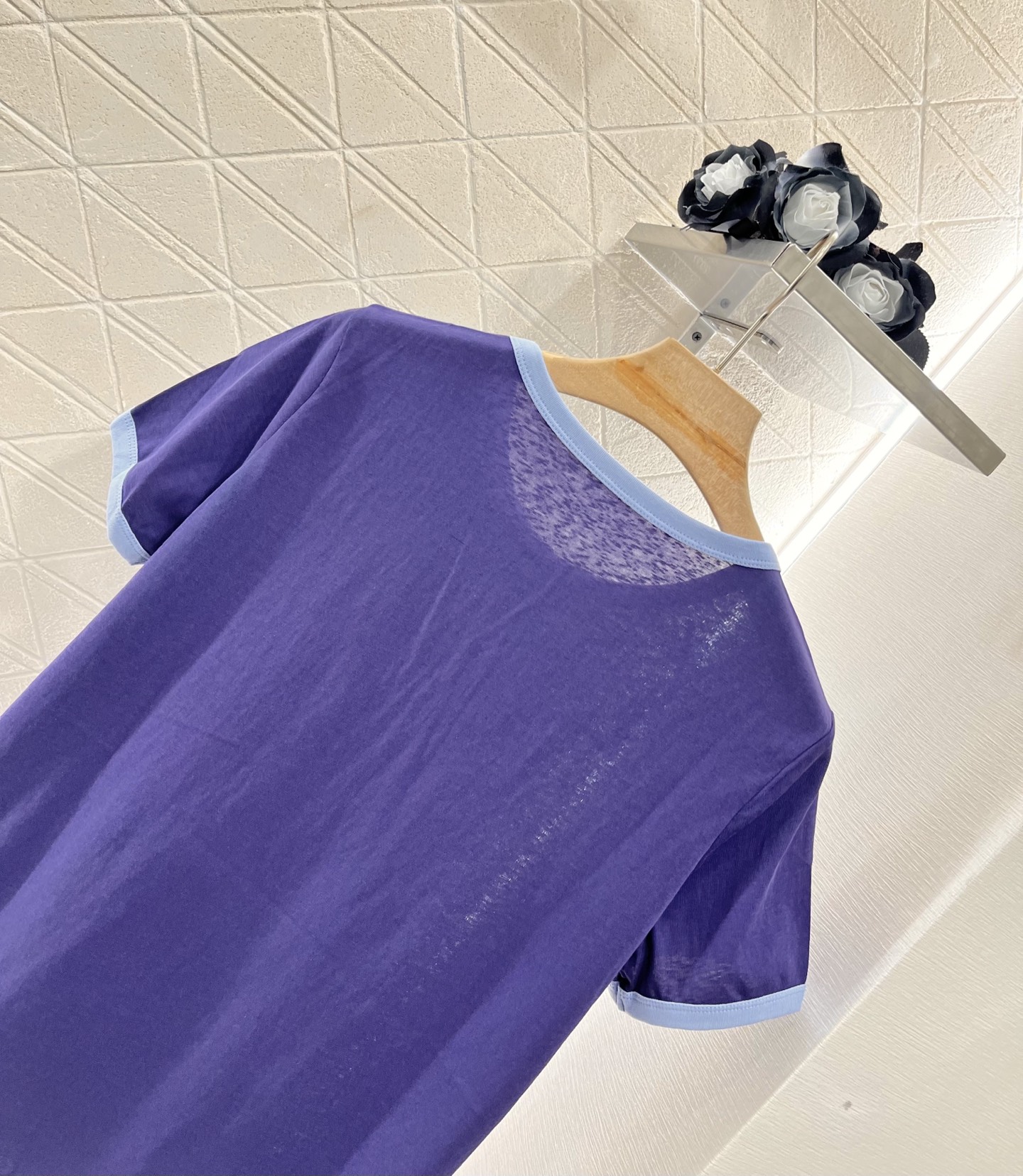 ♥Saint Lauren*♥2025新品上架
      烫钻印花𝑇𝑒𝑒
定制YB全棉麻材质 透气舒适