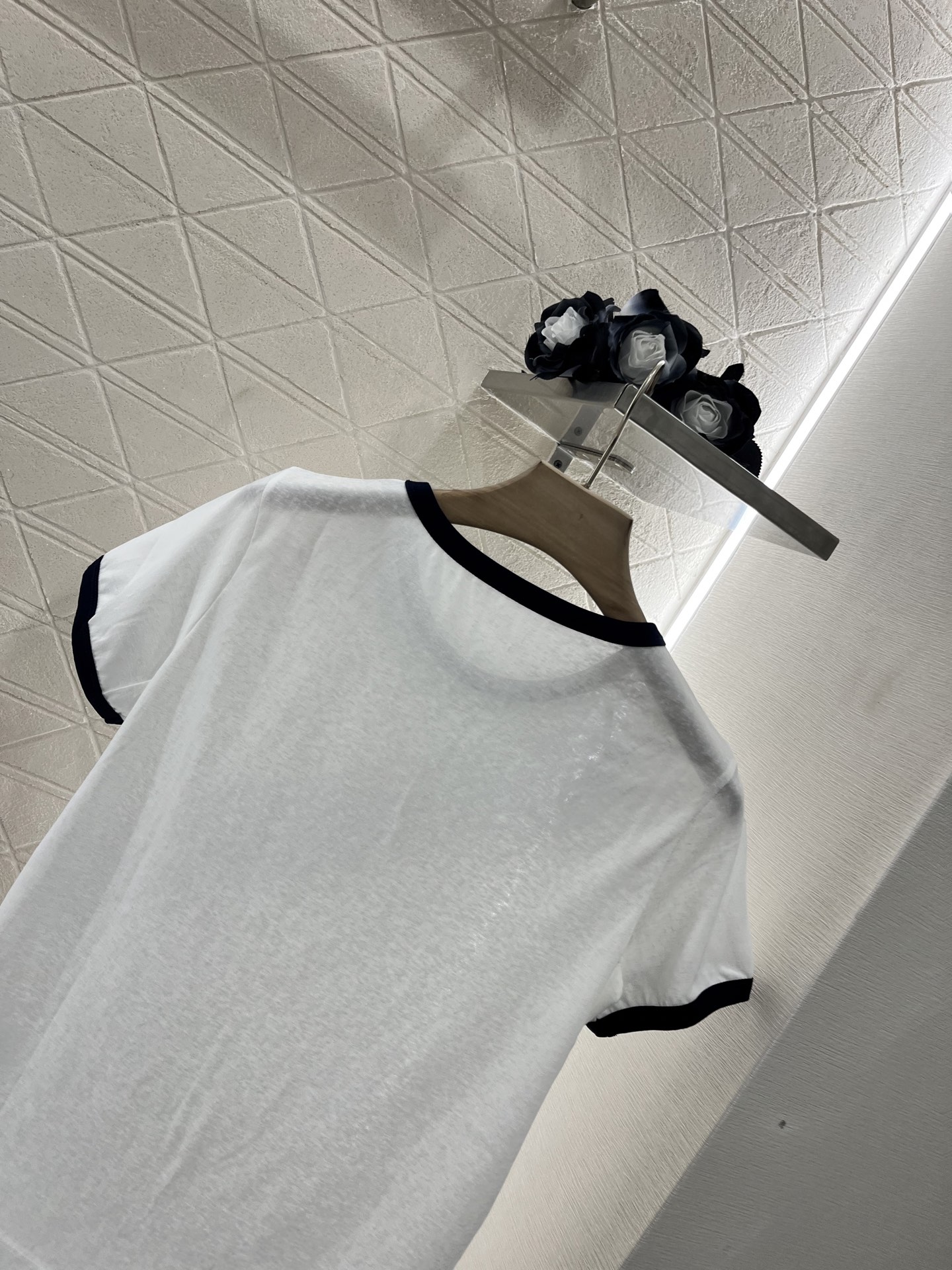 ♥Saint Lauren*♥2025新品上架
      烫钻印花𝑇𝑒𝑒
定制YB全棉麻材质 透气舒适
