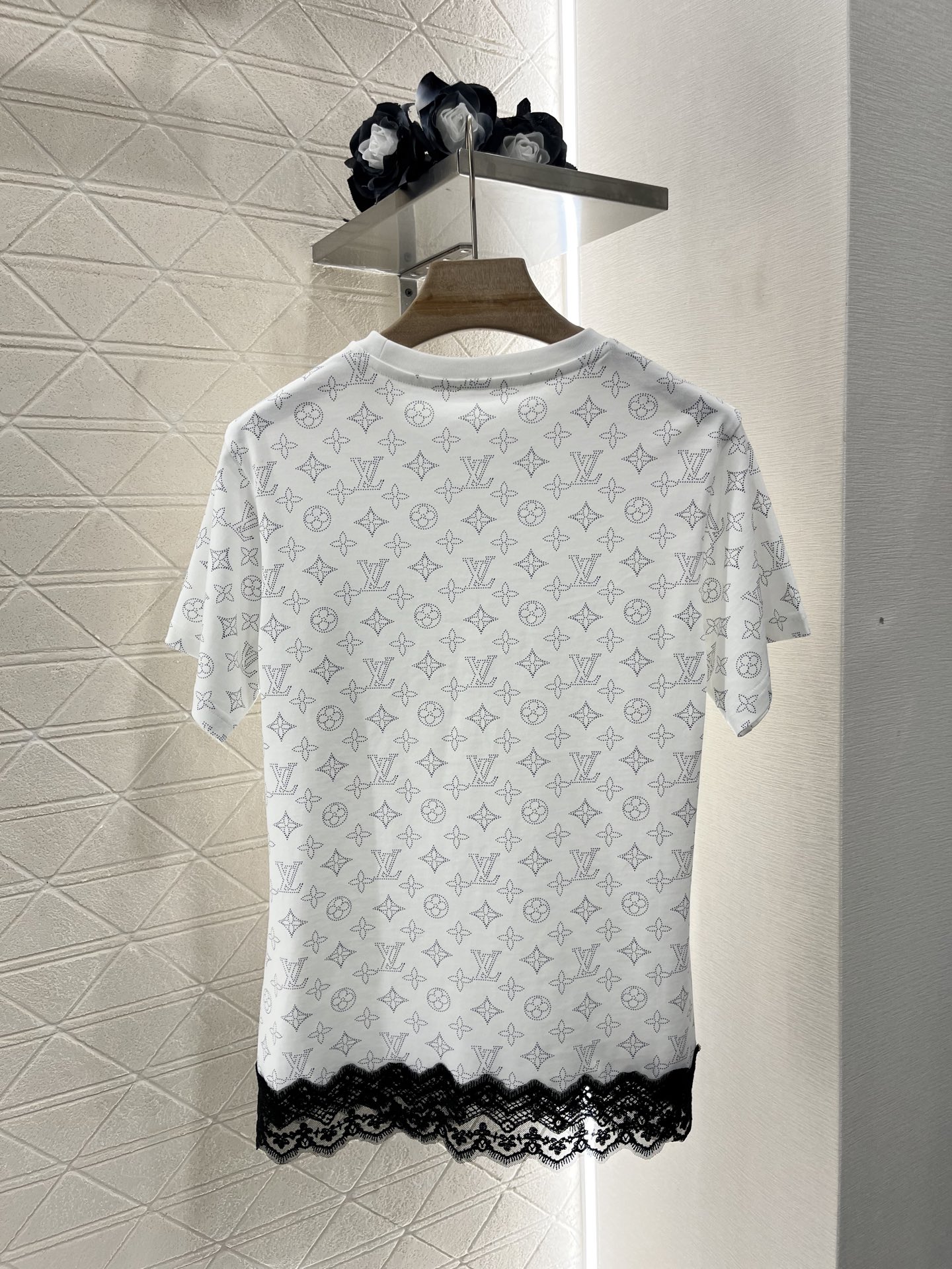 ♥Louis Vuitto*♥2025新品上架
      印花蕾丝链条𝑇𝑒𝑒
定制YB原生全棉材质 透