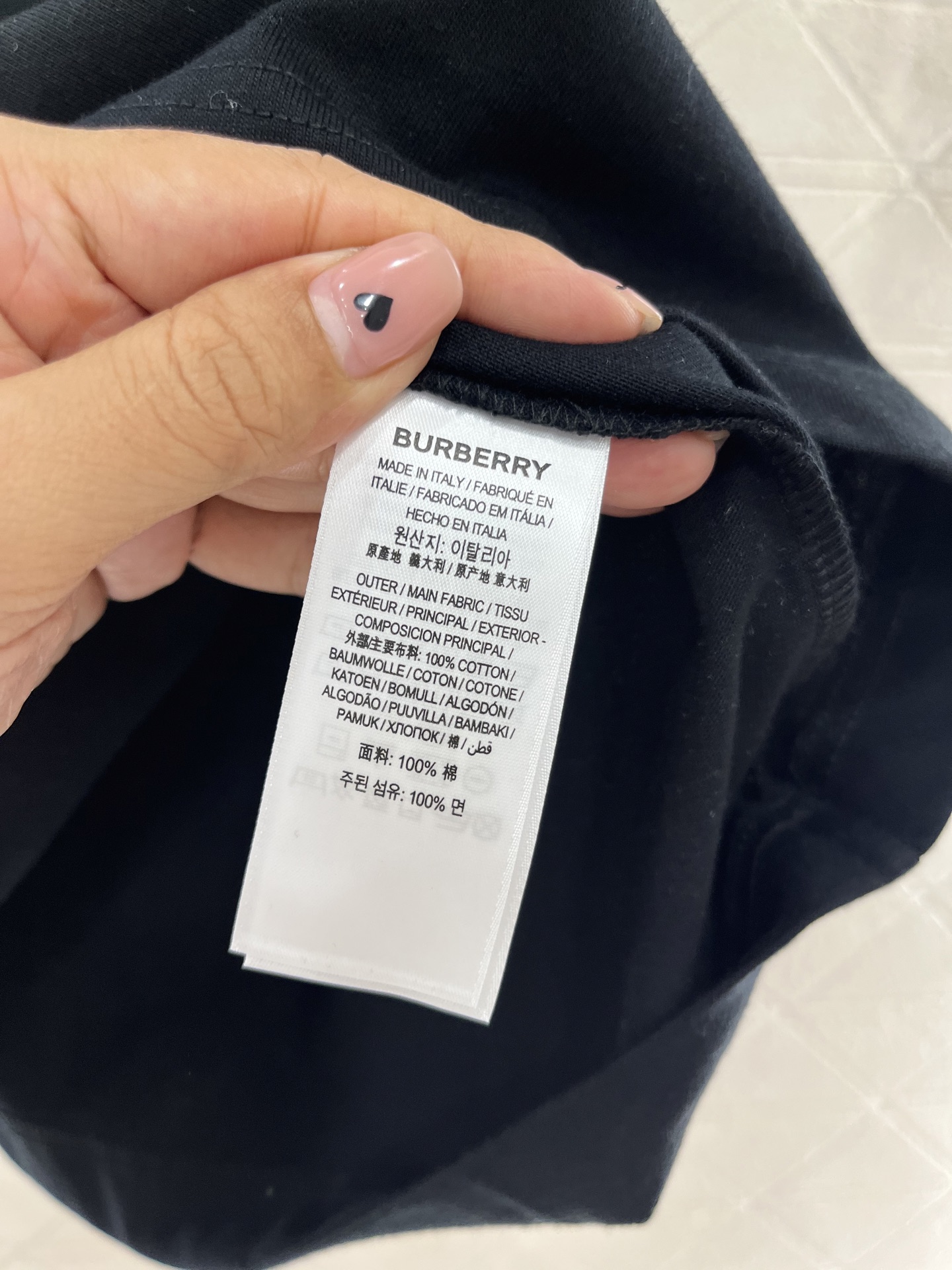 ♥BURBERR*♥2025新品上架
     圆领刺绣战马𝑇𝑒𝑒
定制YB原生全棉材质 透气舒适 质感