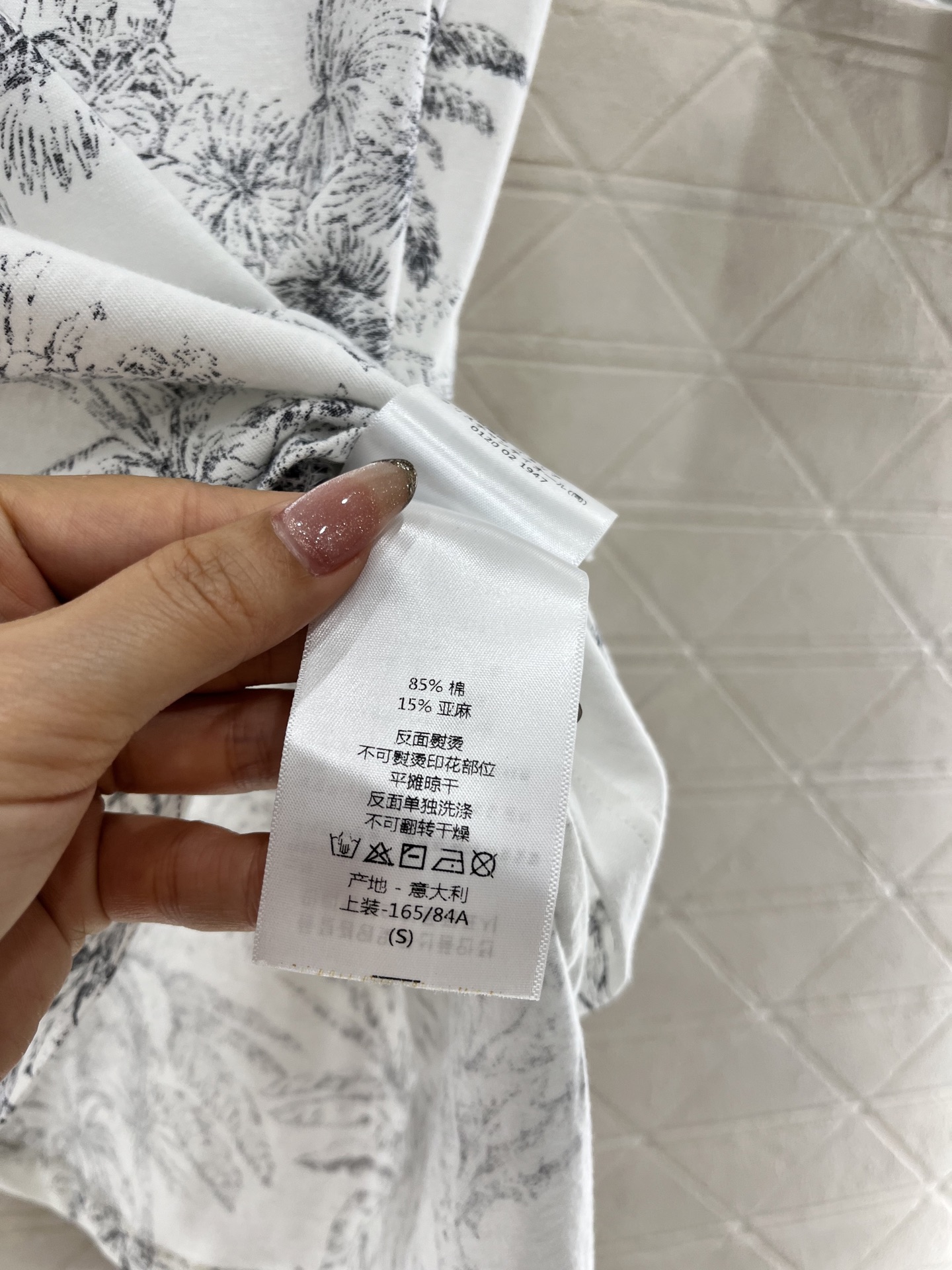 ♥Dio*♥2025新品上架
   亚麻棉印花蝶森系𝑇𝑒𝑒
定制YB进口亚麻棉材质 透气舒适 质感十足 