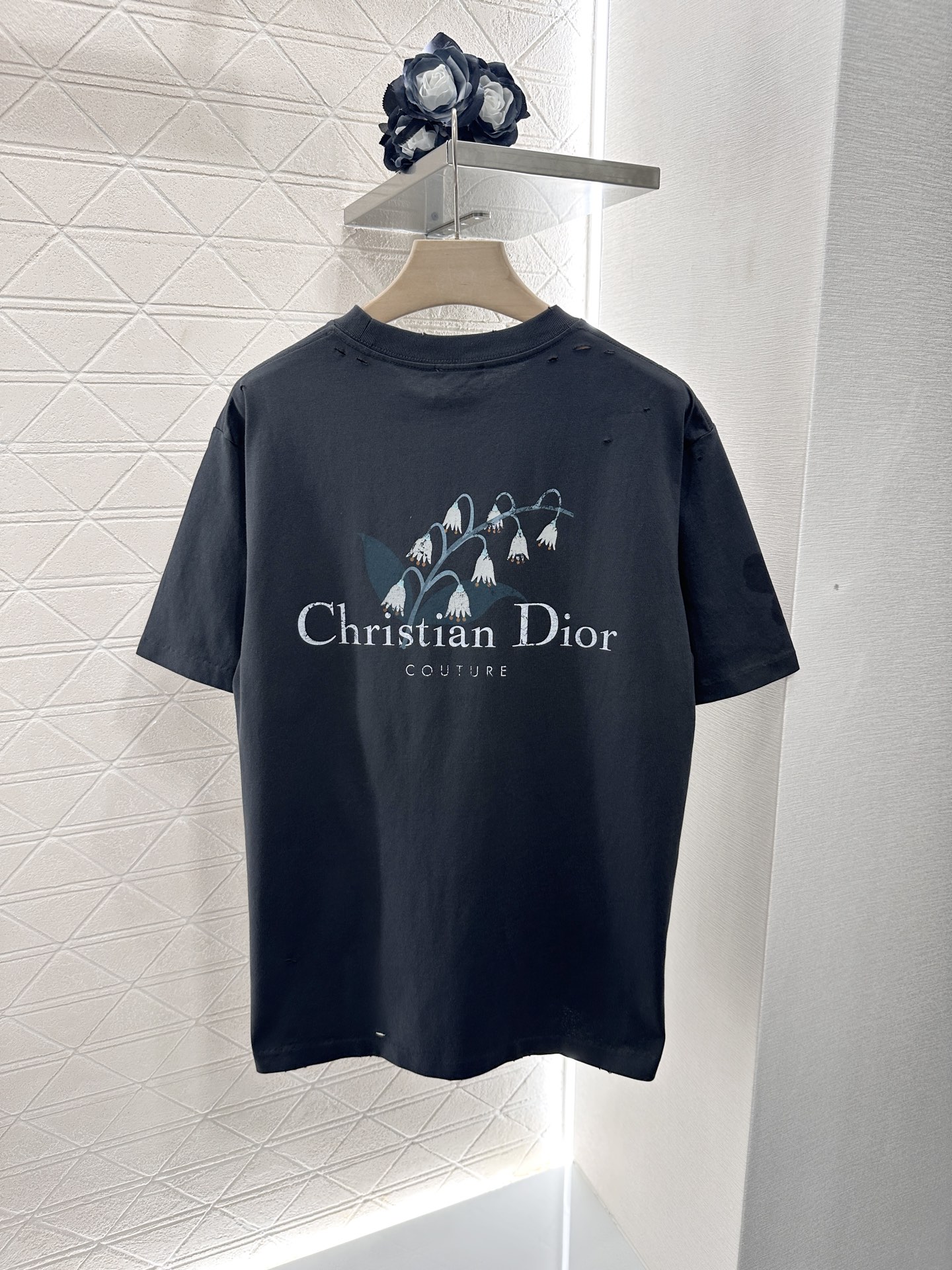 Dior 2025 New Round Neck Distressed Printed T-Shirt, Fashionable and Comfortable 2 i1746635700818 4703 0 1