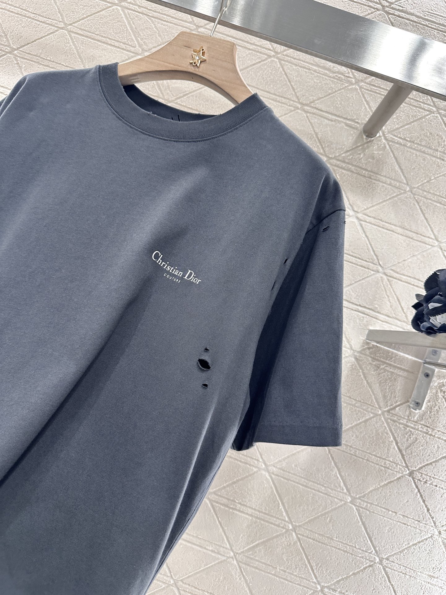 Dior 2025 New Round Neck Distressed Printed T-Shirt, Fashionable and Comfortable 6 i1746635700858 3566 0 6