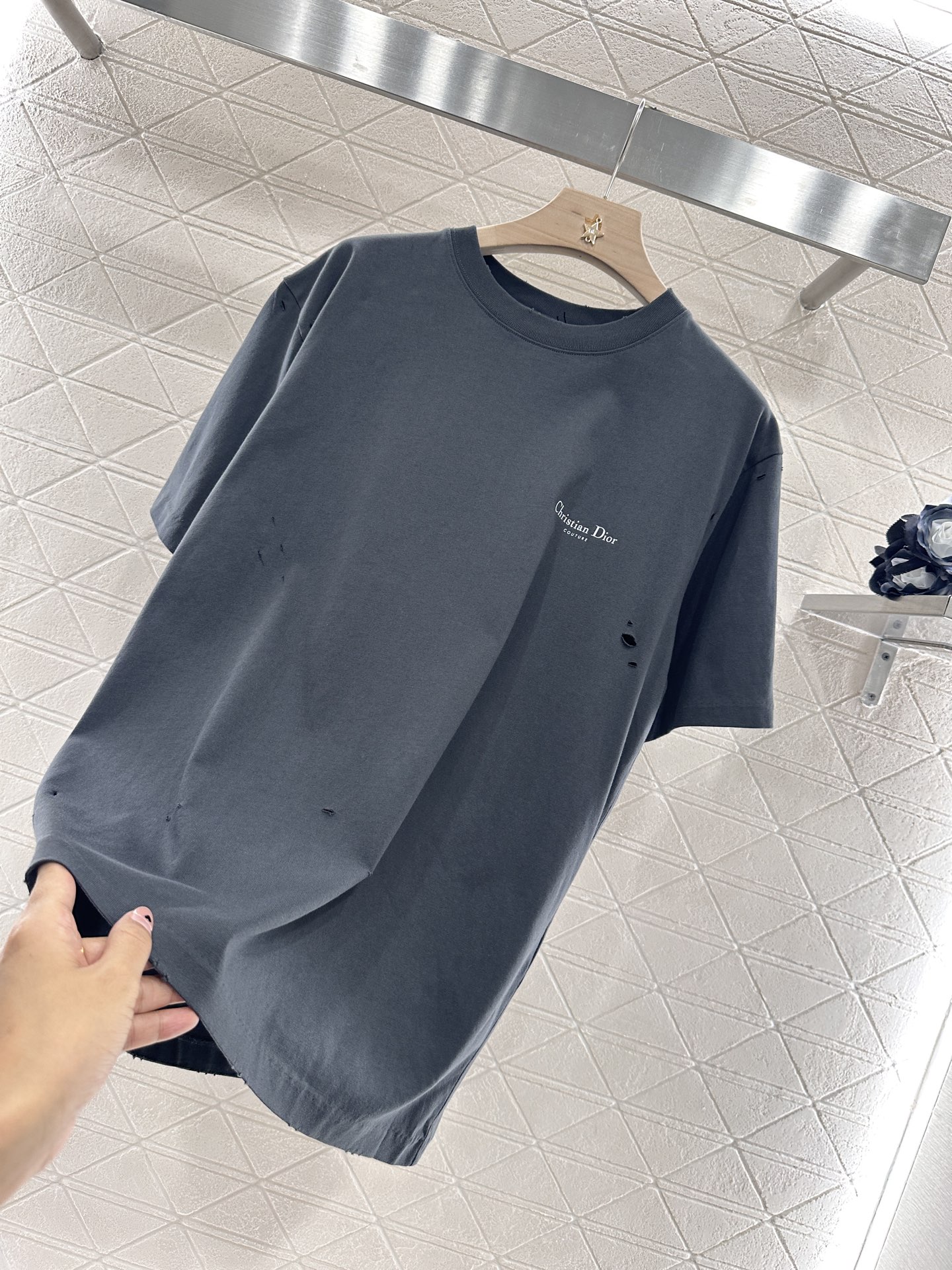 Dior 2025 New Round Neck Distressed Printed T-Shirt, Fashionable and Comfortable 5 i1746635700926 3647 0 5