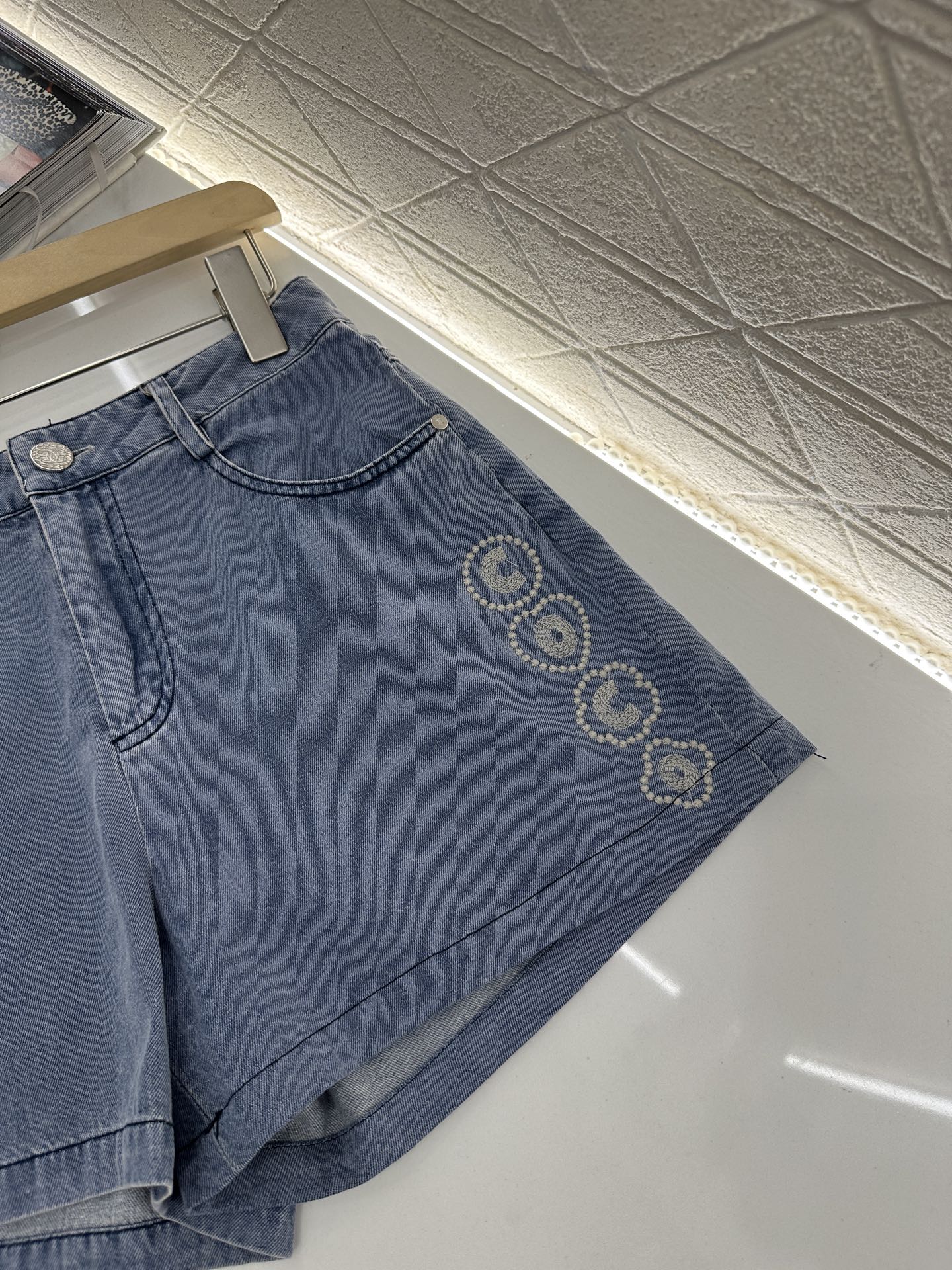 Chanel High-Waisted Denim Shorts YB Twill Cotton Light Blue Grey 5 i1746812464563 3264 0 4