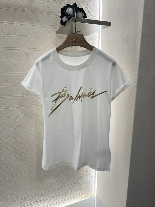 Balmain Women's White Cotton T-Shirt with Gold Logo Graphic Print 1 Balmain Women's White Cotton T-Shirt with Gold Logo Graphic Print