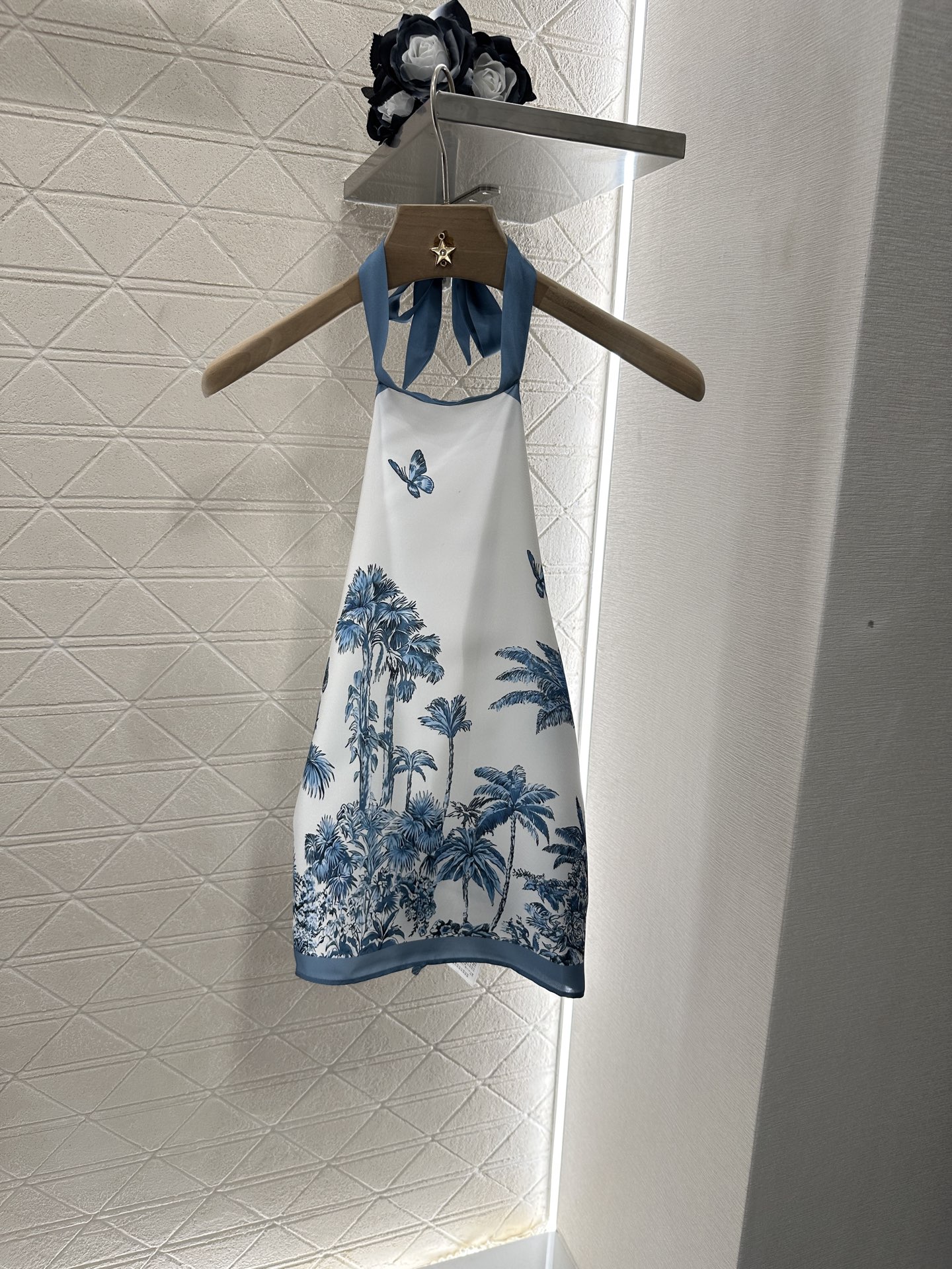 Dior Tropical Print Halter Neck Dress - Chic Vacation Style, Designer Fashion 1 i1746813068993 4523 0 0