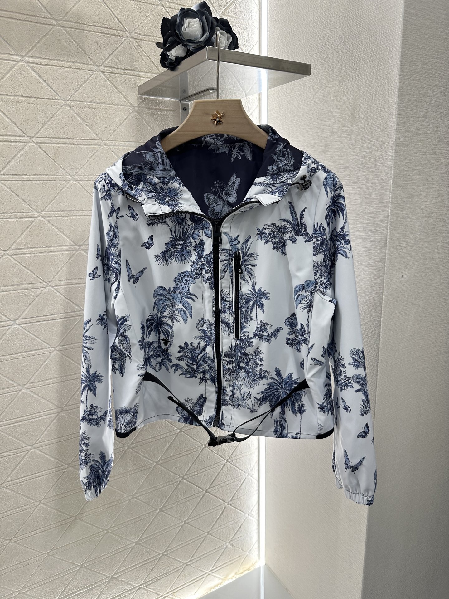 Dior 2025 Tropical Print Hooded Windbreaker Jacket - Fashionable and Functional