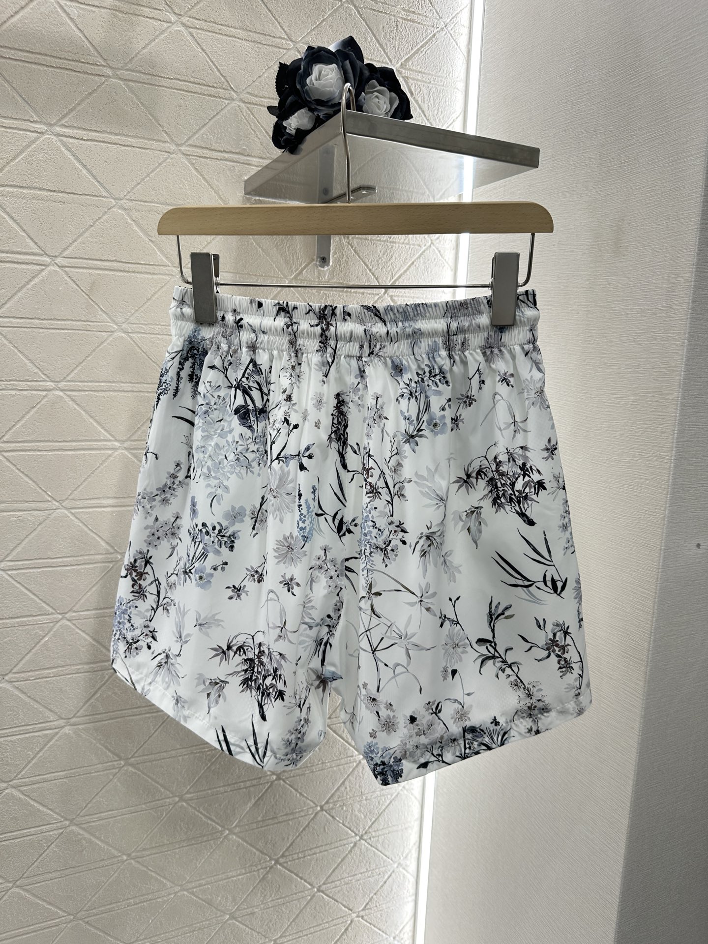 i1746813471255 898 0 8