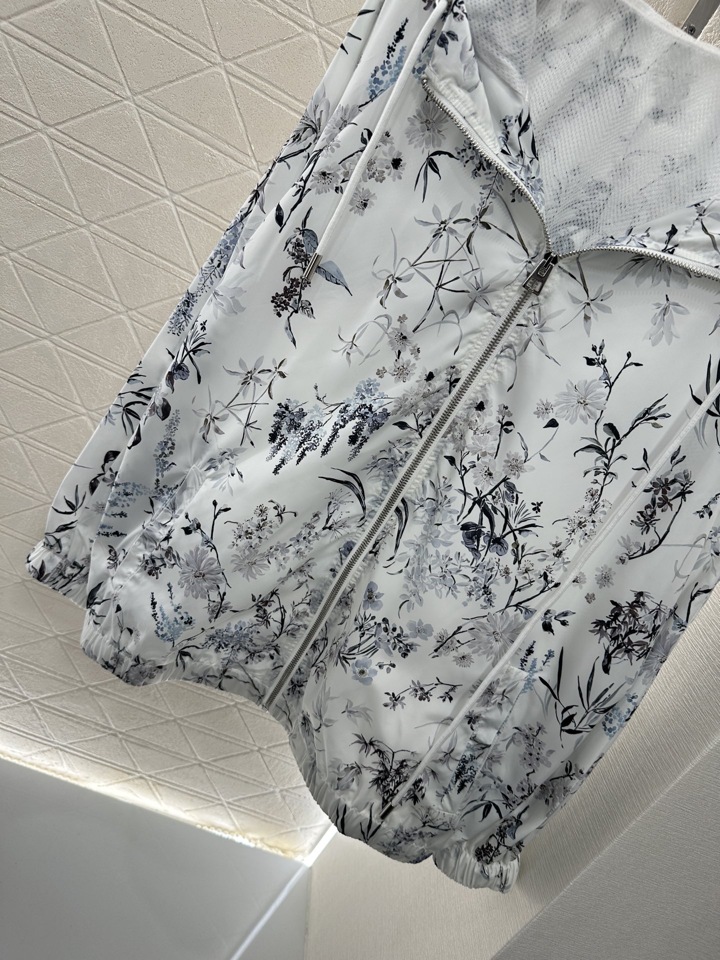 i1746813473478 4596 0 4