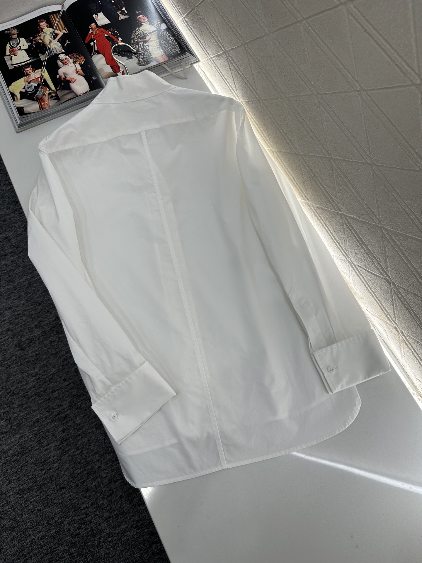 Dior Women's White Cotton Twill Long Sleeve Shirt with CD Bee Embroidery 2 i1746813563016 7680 0 1
