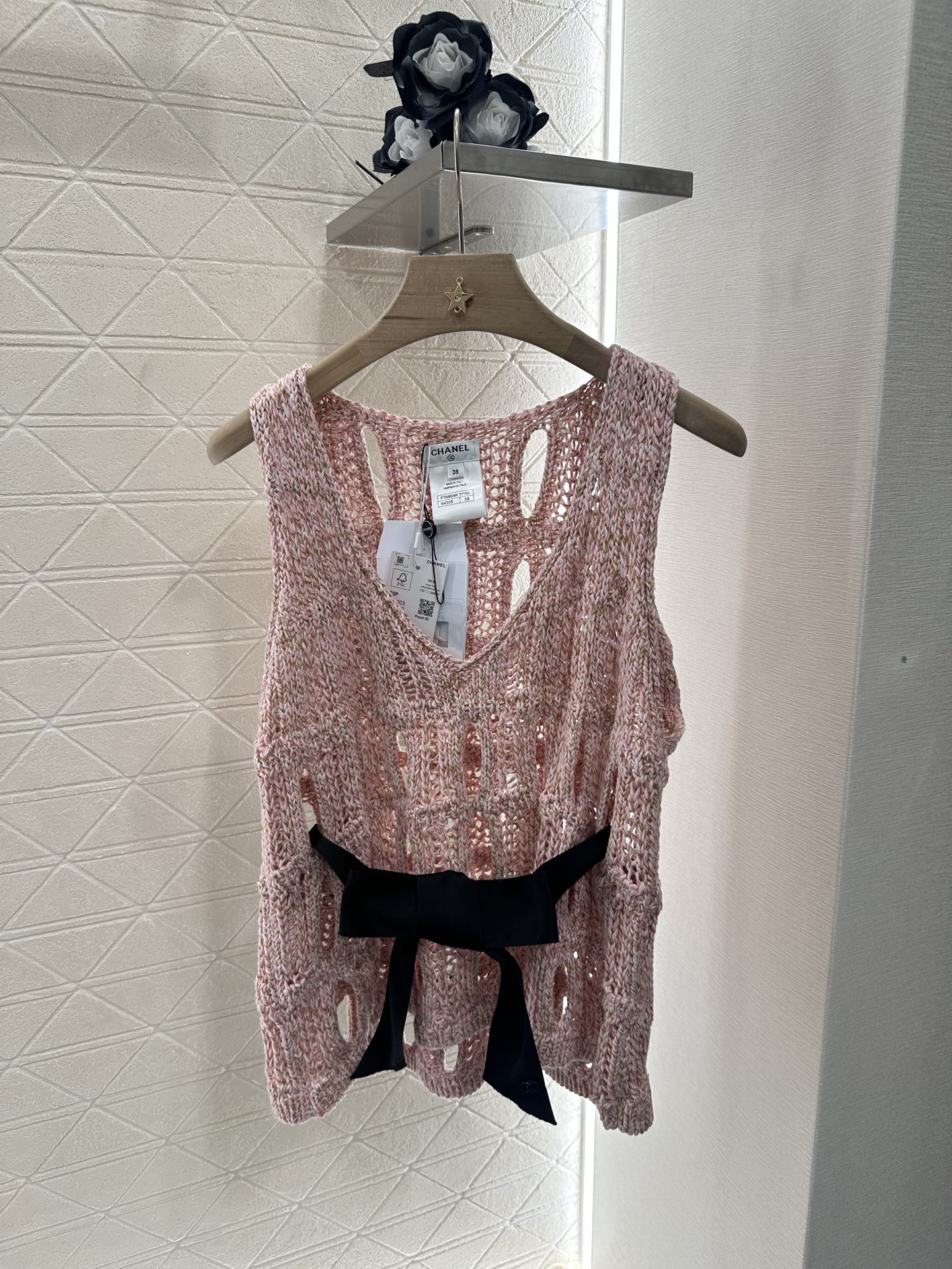 Chanel Pink Knit Vest with Bow, Sleeveless Top, Women's Fashion Apparel