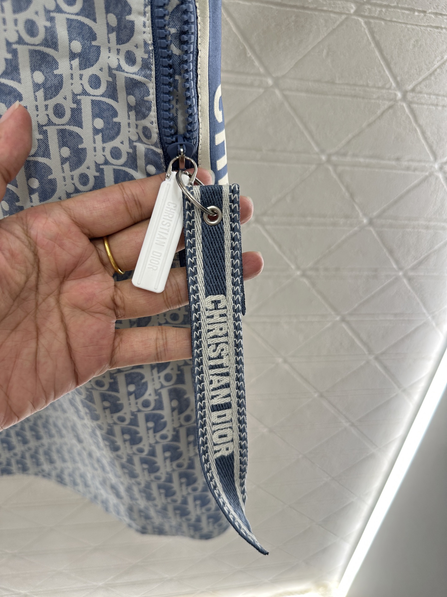 i1746896932616 1417 0 4