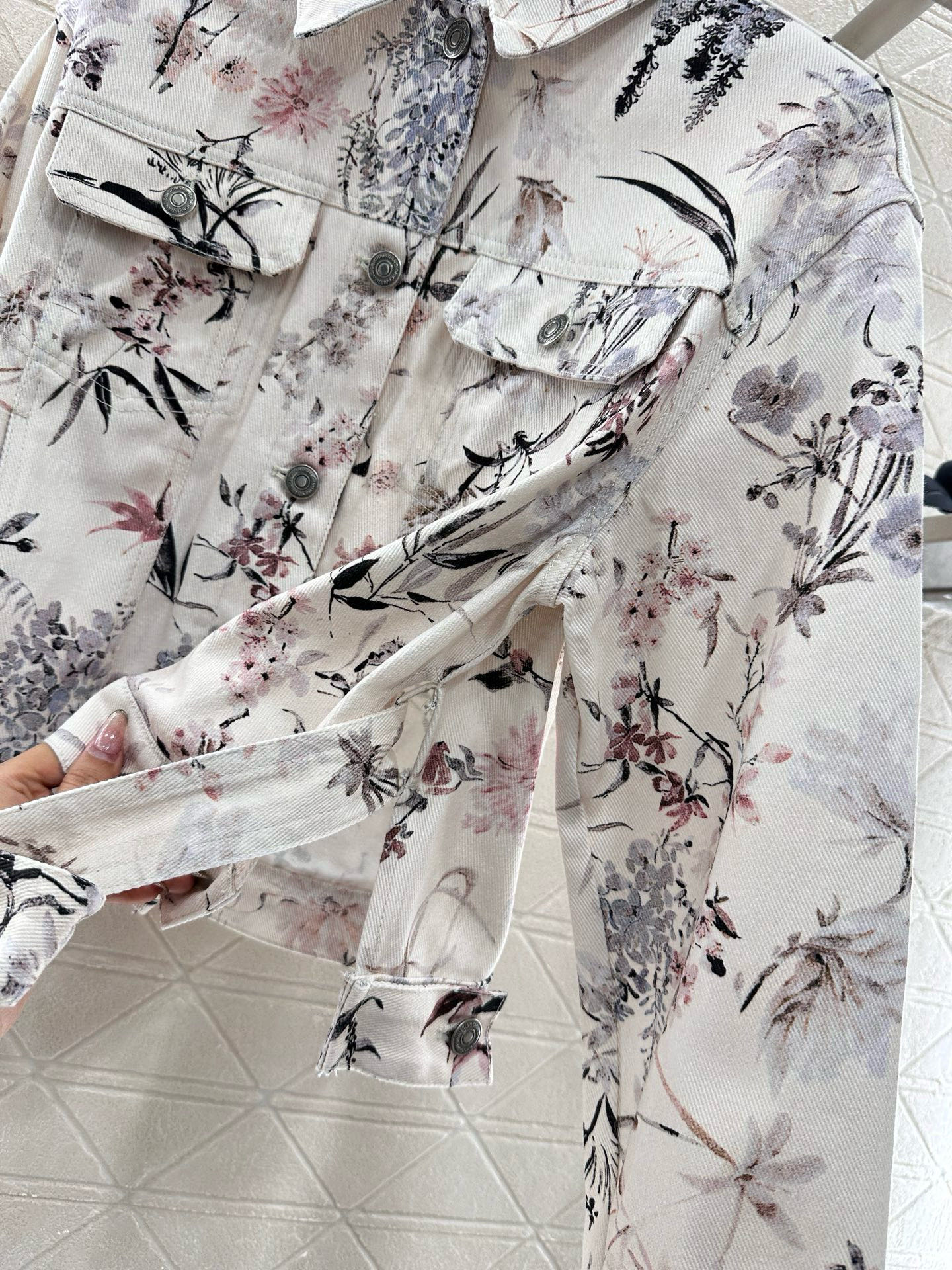 Dior Floral Print Denim Jacket with Belt, Elegant and Chic Style 3 i1747100020222 5379 0 2