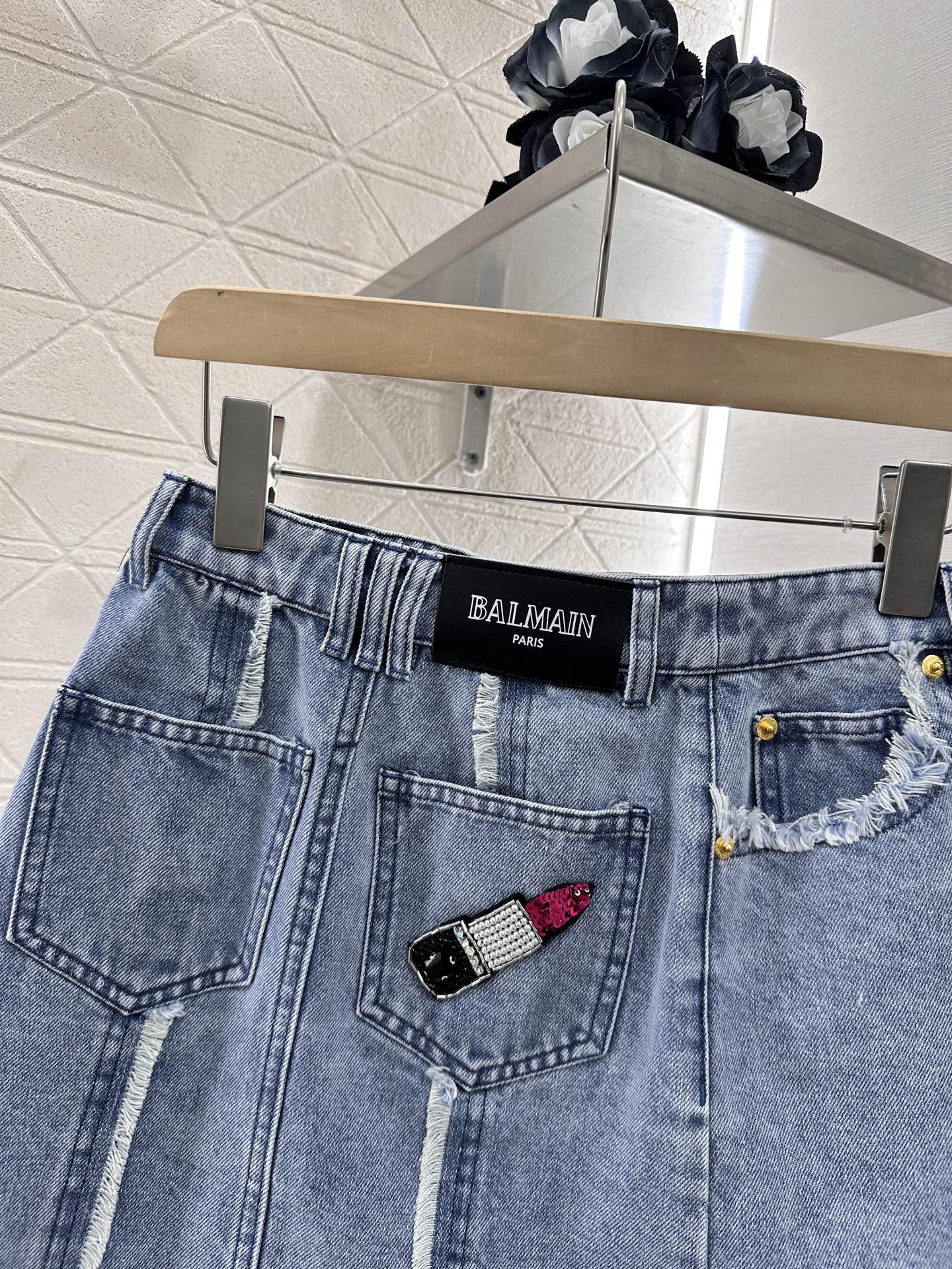 2025 Balmai Collection: Cowboy Coat and Short Skirt Suit with Custom Details - 图片 8