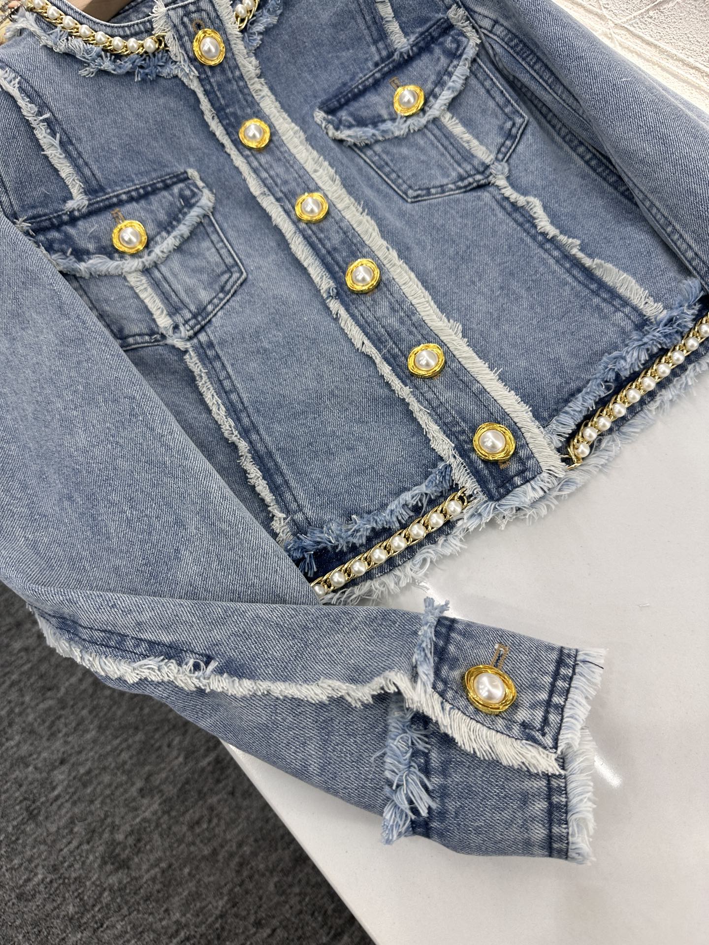 2025 Balmai Collection: Cowboy Coat and Short Skirt Suit with Custom Details - 图片 4