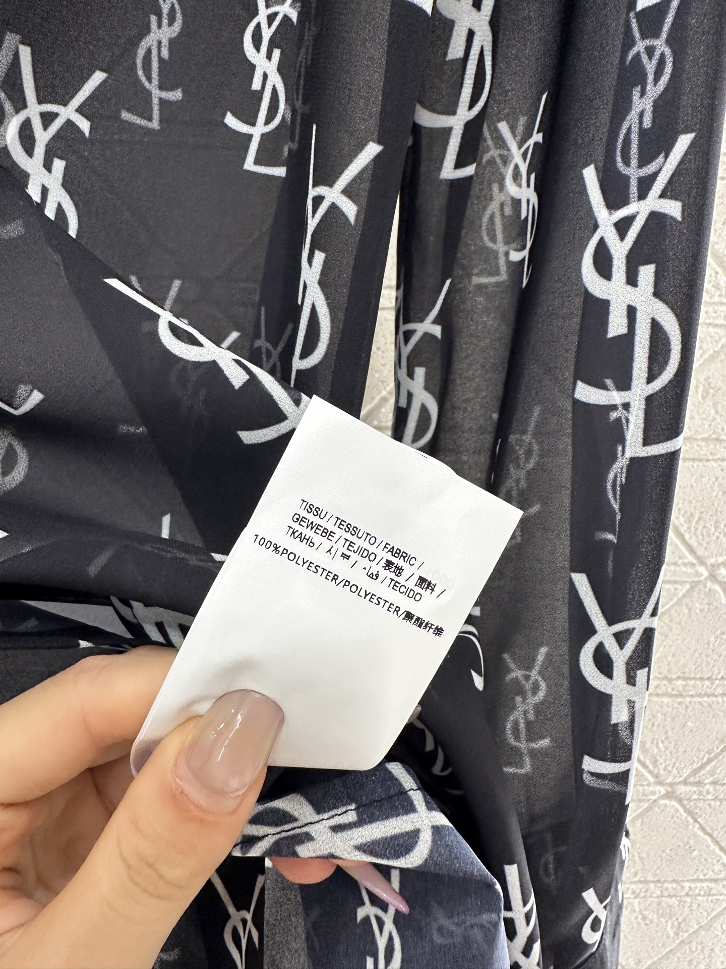 Saint Lauren* 2025 Women’s Suit Set with High-Quality Fabrics and Stylish Design - 图片 6